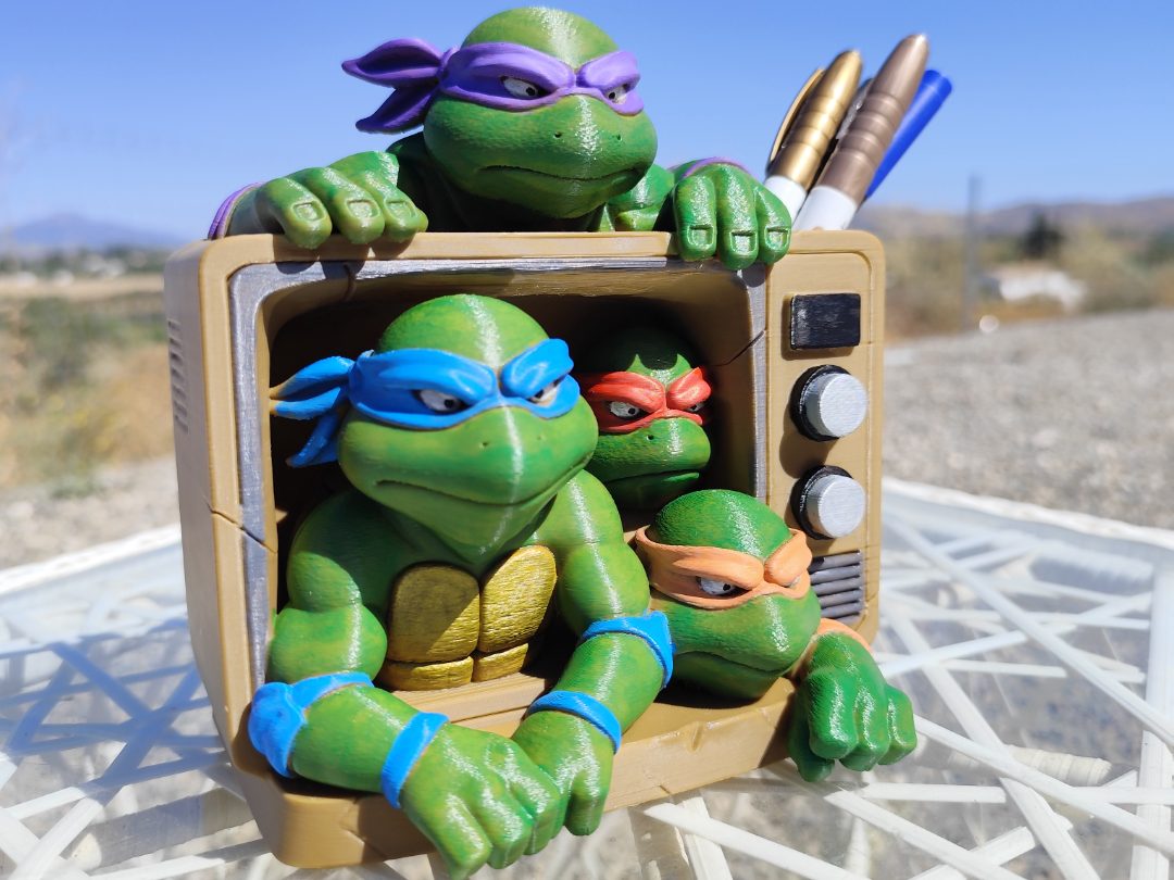 #1 Teenage Mutant Ninja Pen Holder – Retro TV Style — vue 2