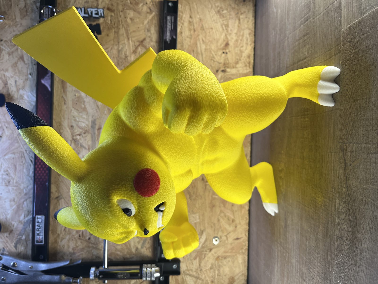 #2 Hulkachu – - Pikachu Pokemon FanArt — vue 4