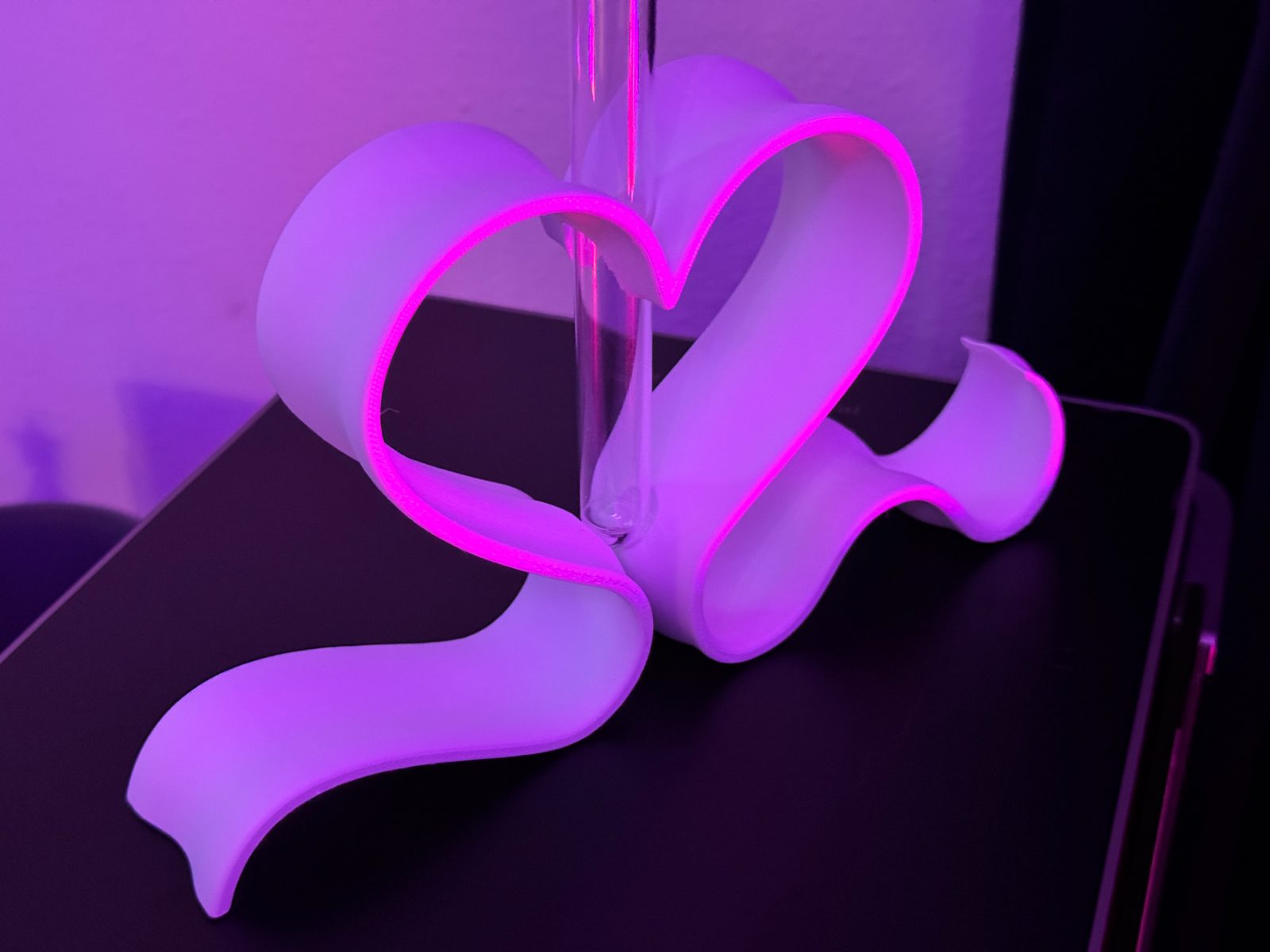 #2 Ribbon Heart Vase — vue 10