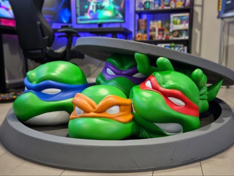 #3 Teenage Mutant Ninja Turtles Sewer Sneak Peek — vue 2
