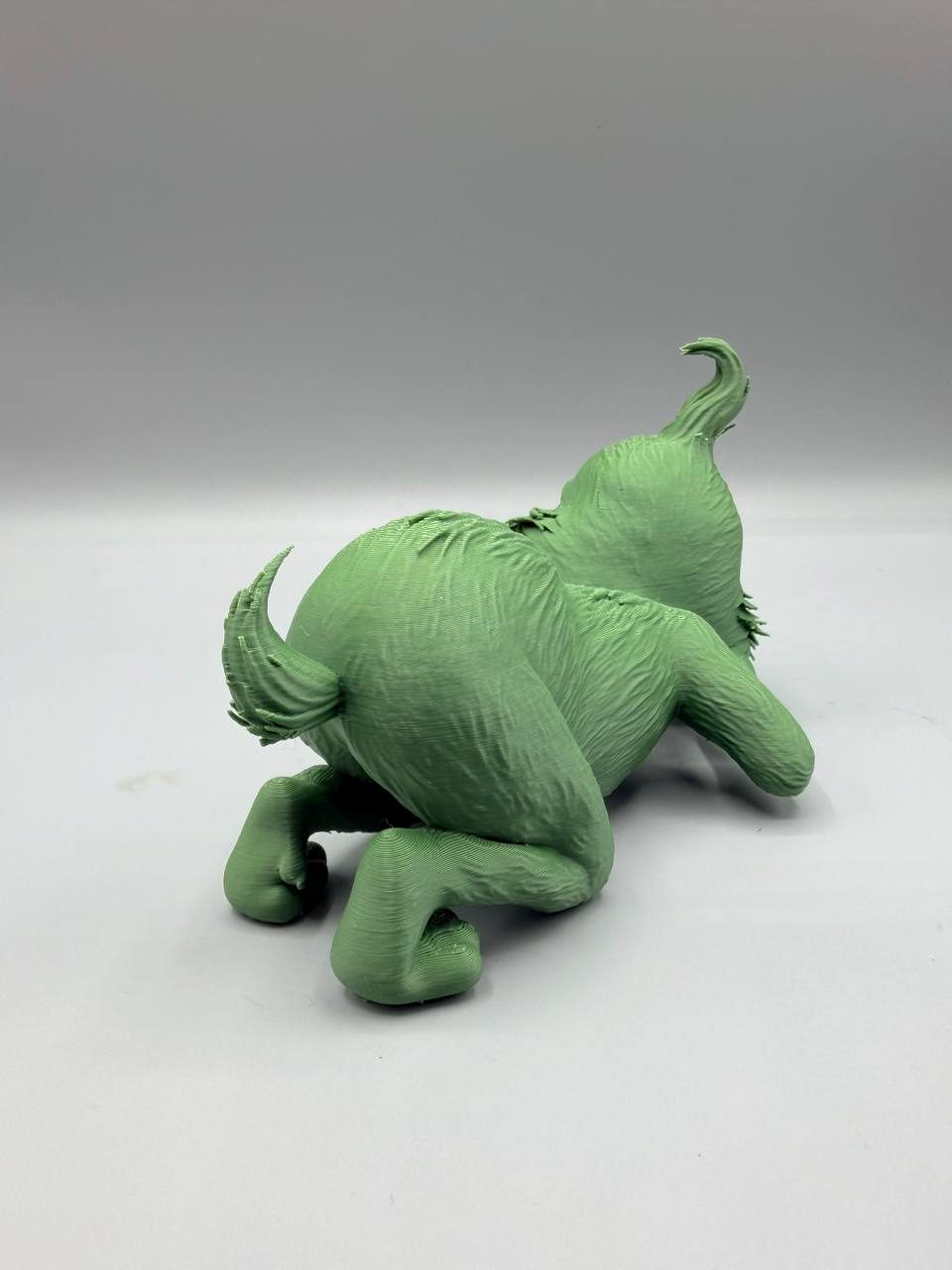 #5 Sneaky Grinch — vue 12