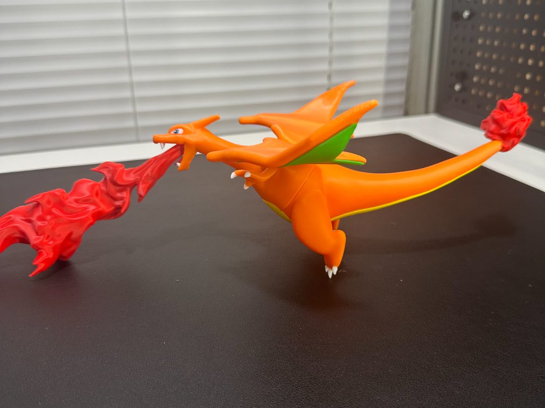 #6 Fighting Charizard — vue 2