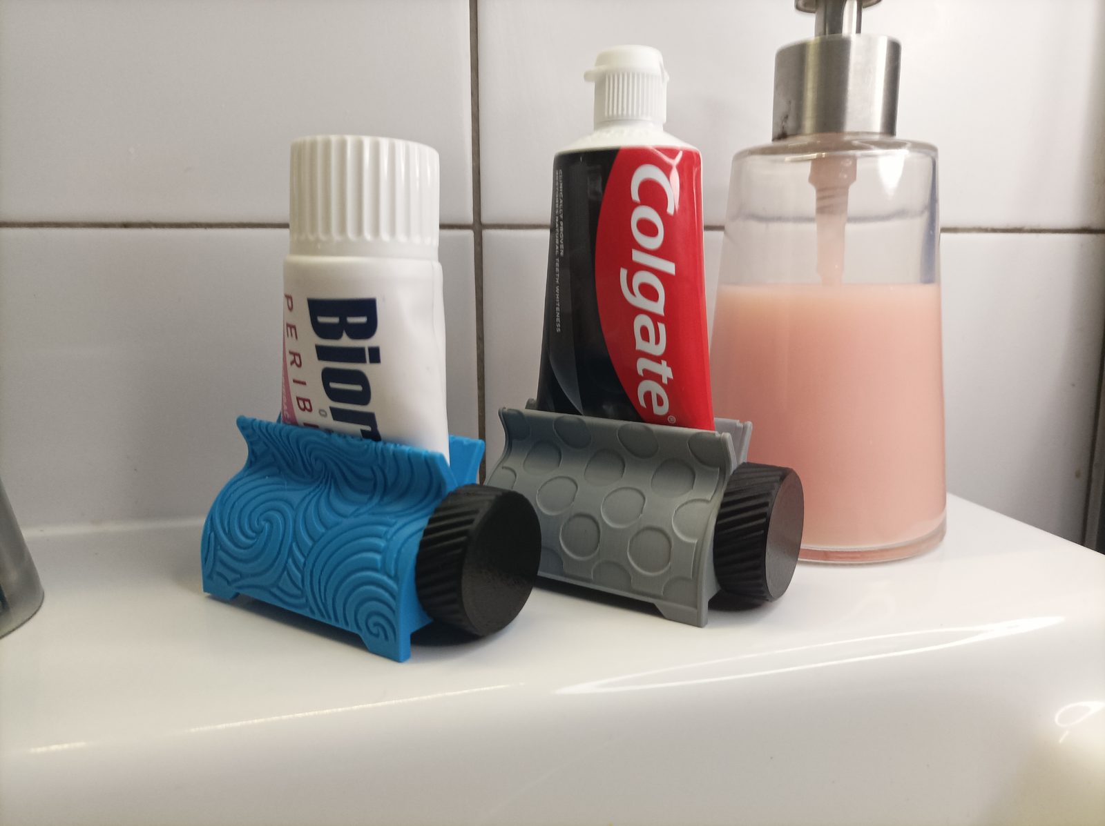 #6 Toothpaste Squeezer- External Gear — vue 9