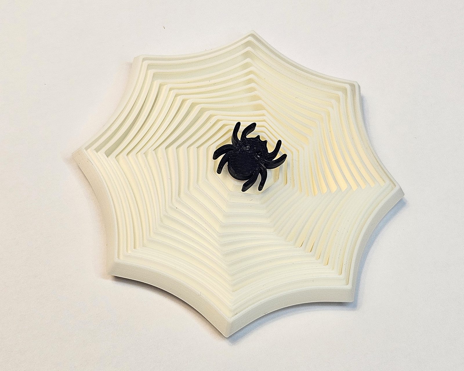 #9 Fidget Spiderweb Twist with 4 pins — vue 4