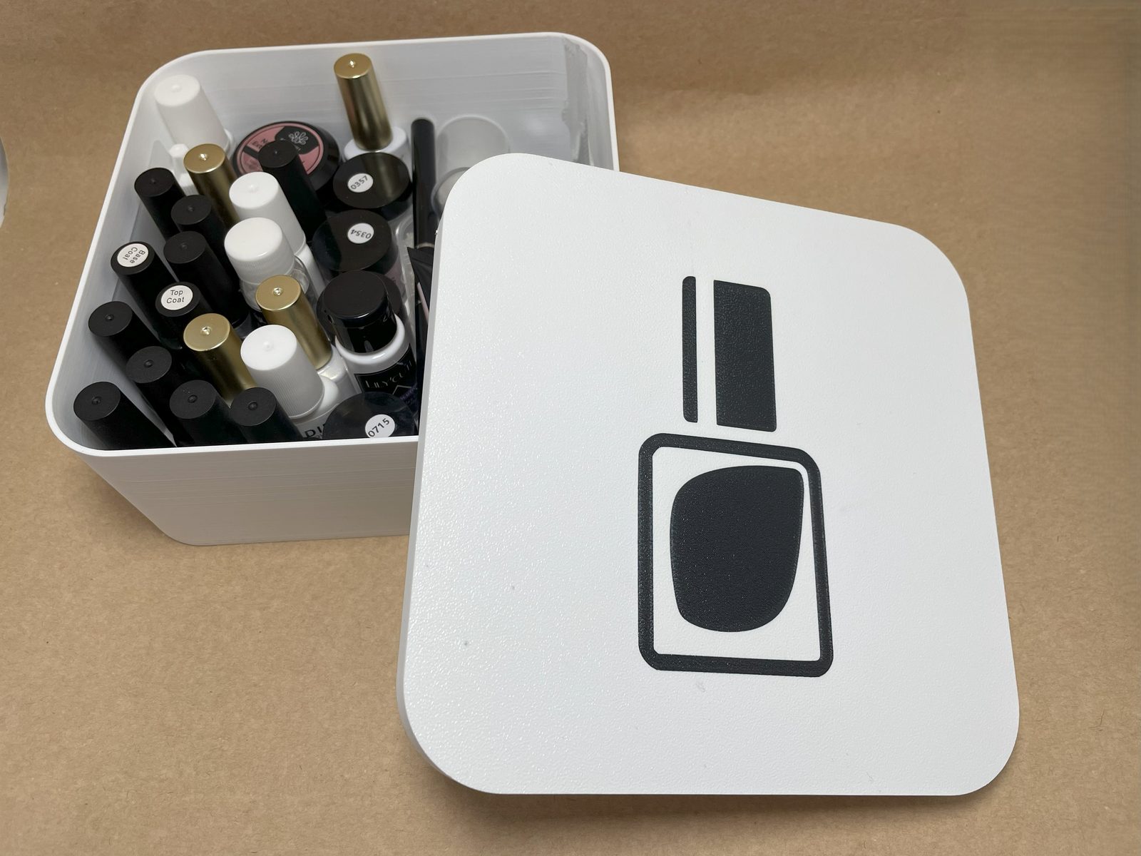 #9 Nail polish container — vue 4