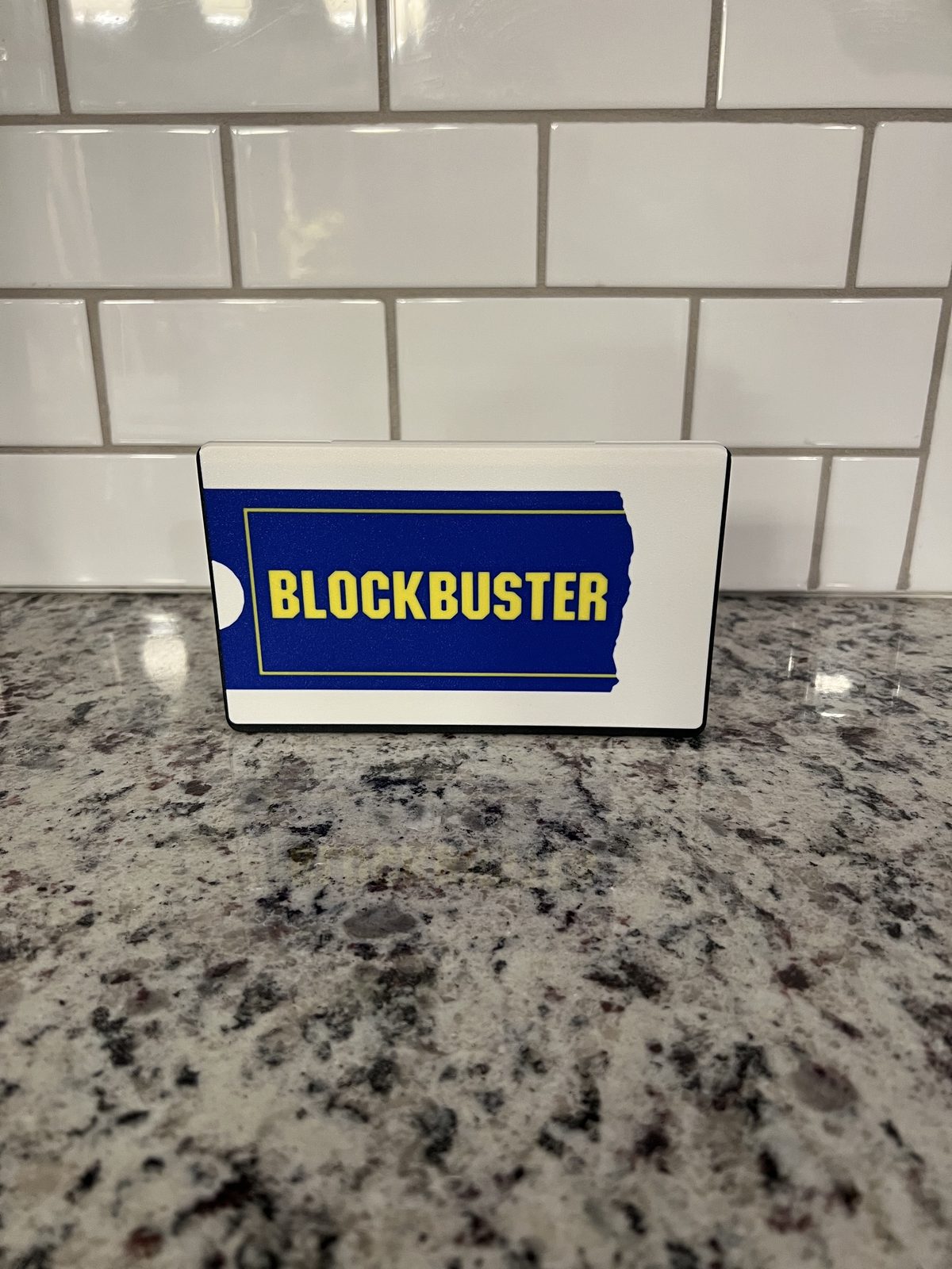 #12 Nintendo Switch Slim 32 Game Case Blockbuster — vue 3