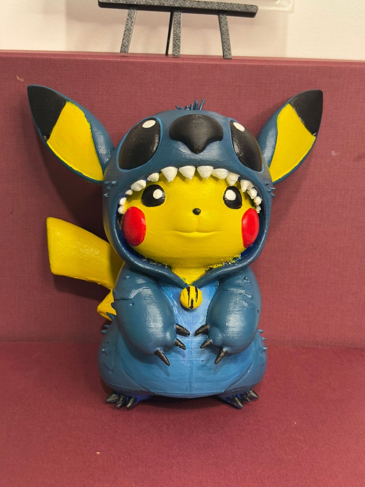 #15 Pikachu Disfrazado de Stitch — vue 3