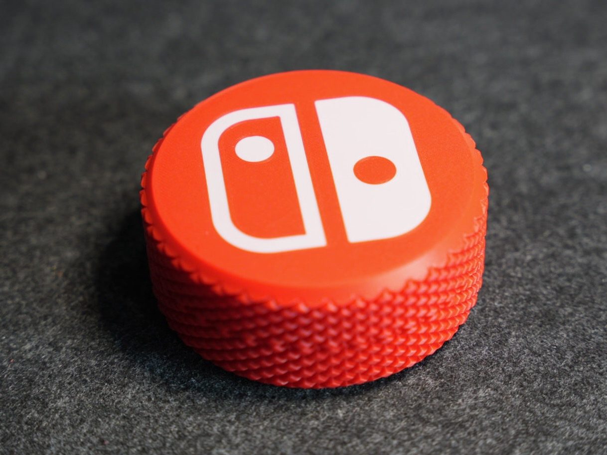 #17 Knurled Nintendo Switch Game Case — vue 1