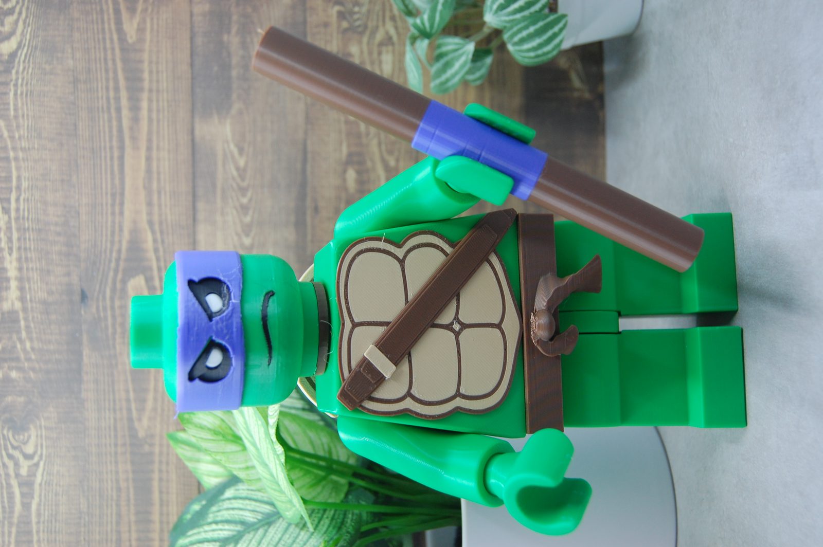 #19 500% Brick - Ninja Turtle Donatello — vue 3