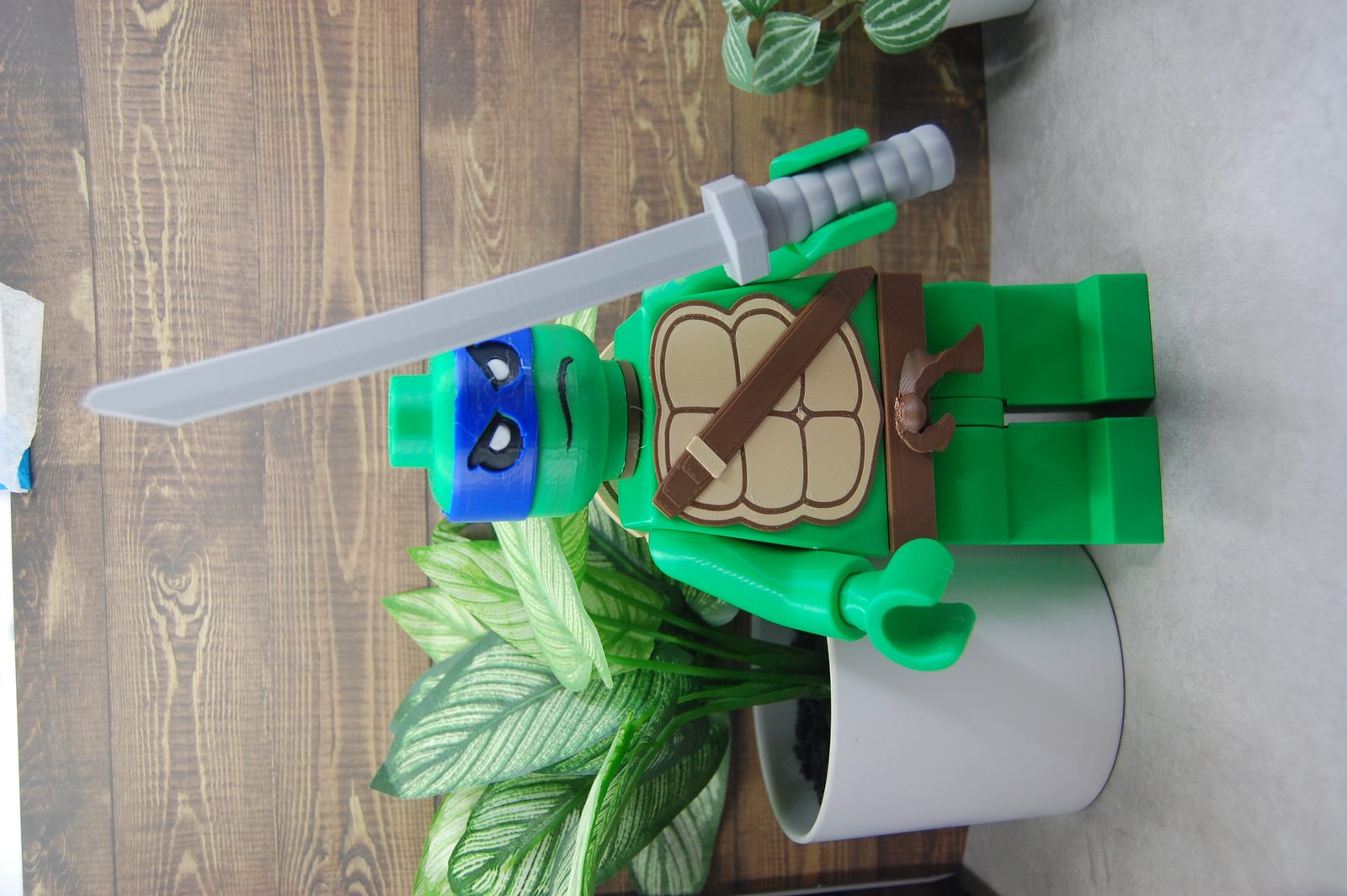 #20 500% Brick - Ninja Turtle Leonardo — vue 3