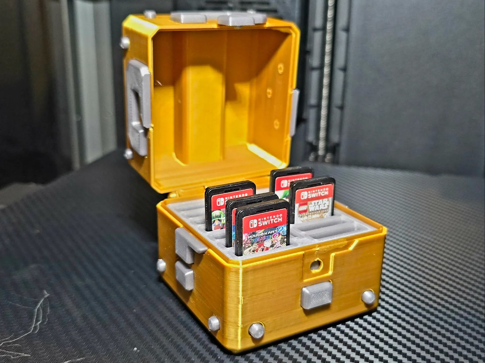 #21 Question Box Switch Game Cartridge Storage — vue 3