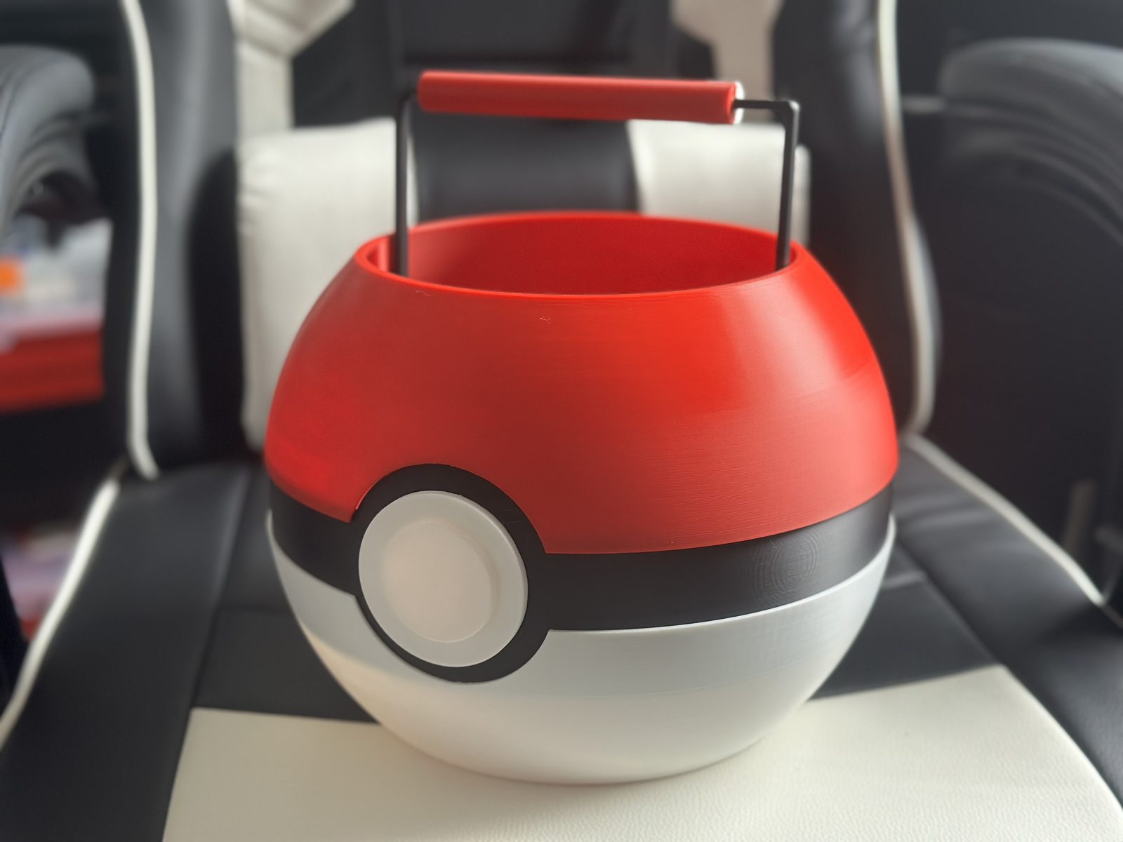 #22 Halloween Pokeball Trick or Treat Bucket — vue 3