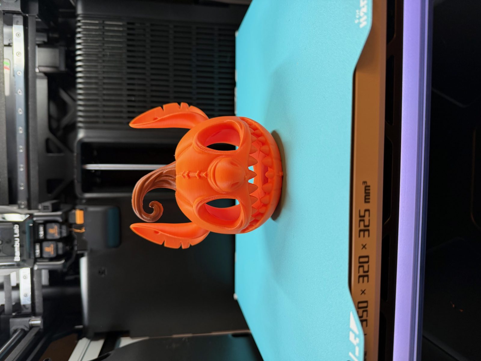 #27 Stitch Kürbis Halloween für Teelichter — vue 3