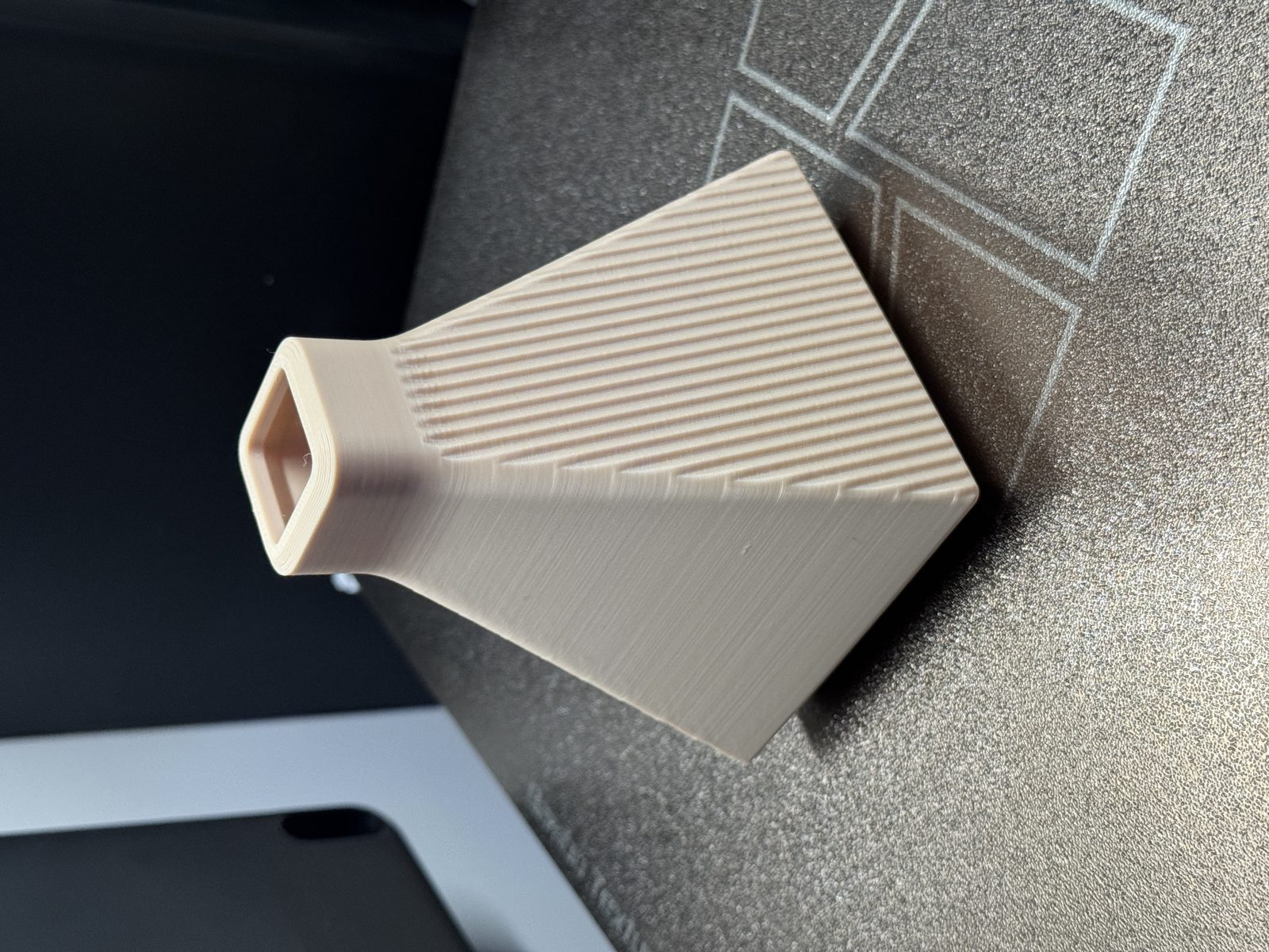 #27 Vase Striato — vue 8