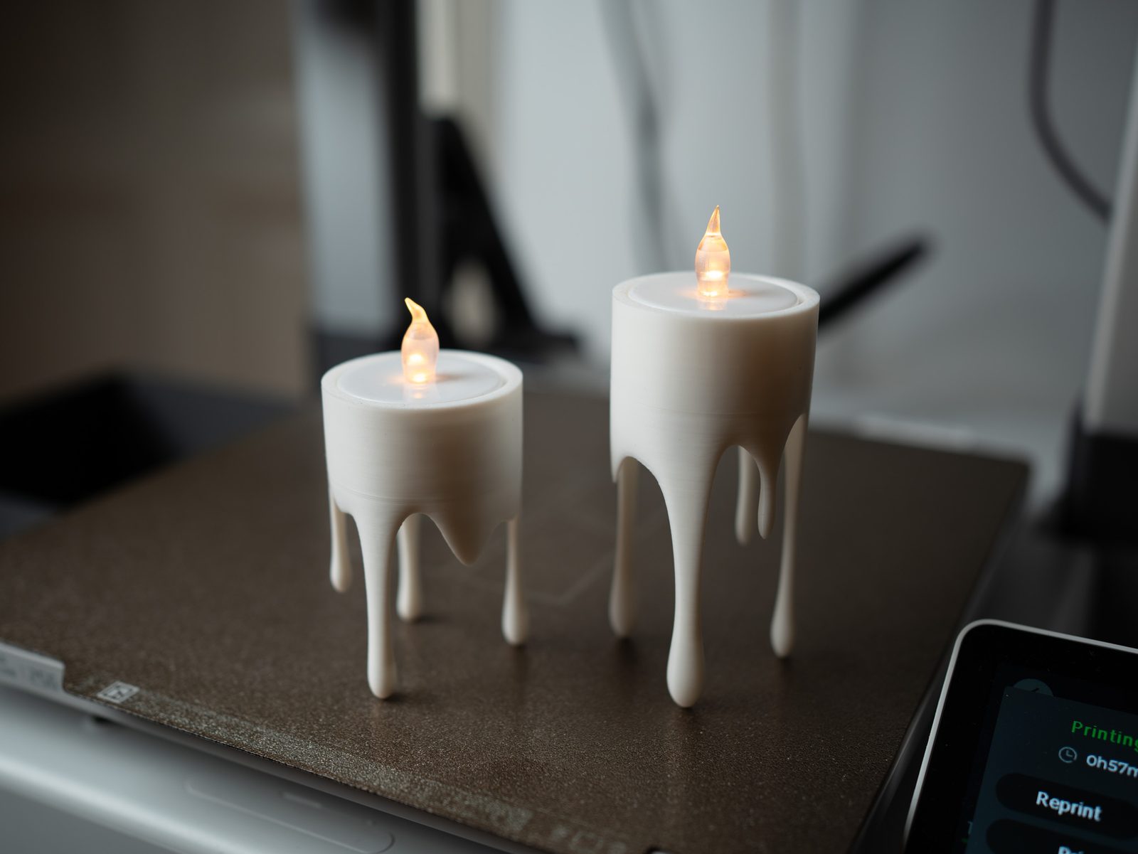 #28 Floating dripping candle – LED tealight holder — vue 20