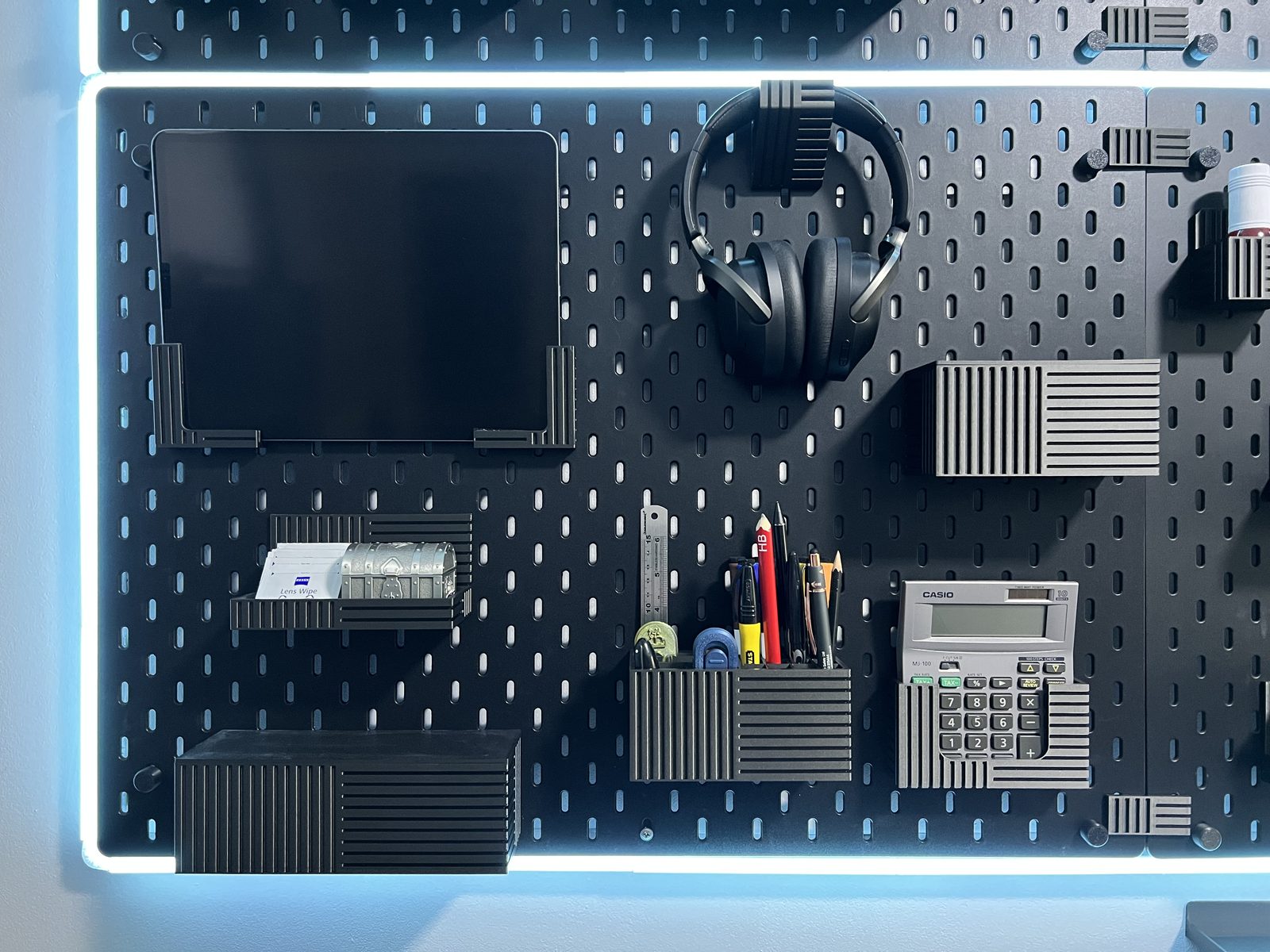 #30 OBSIDIAN - SKADIS Pegboard Boxes and Holders — vue 20