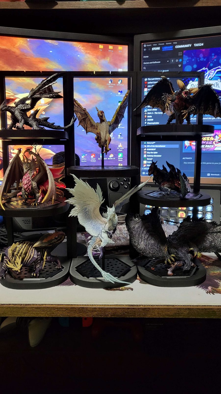 #33 Monster Hunter figure builder stackable display — vue 3