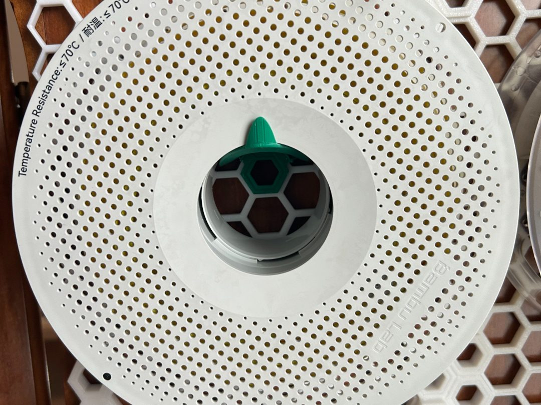 #34 Honeycomb Storage Wall HSW Spool Holder V2 — vue 2
