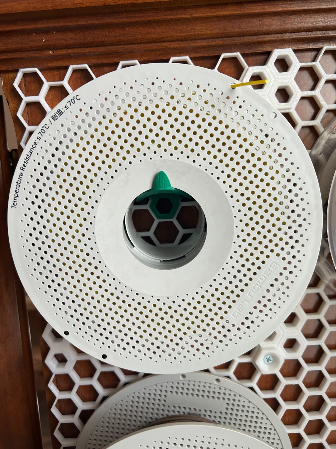 #34 Honeycomb Storage Wall HSW Spool Holder V2 — vue 7