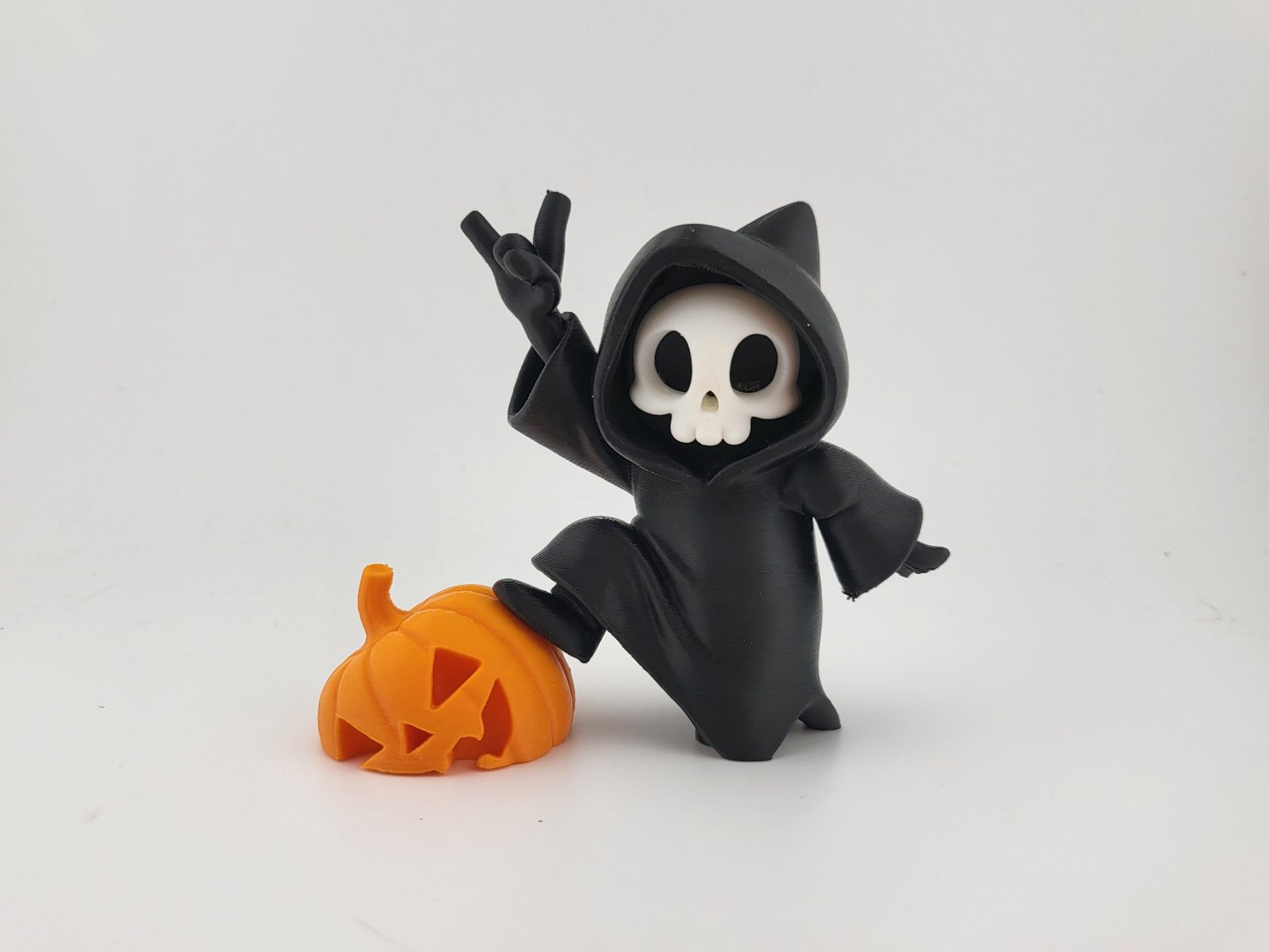 #35 Kawaii Grim Reaper with Pumpkin – Spooky Halloween — vue 5