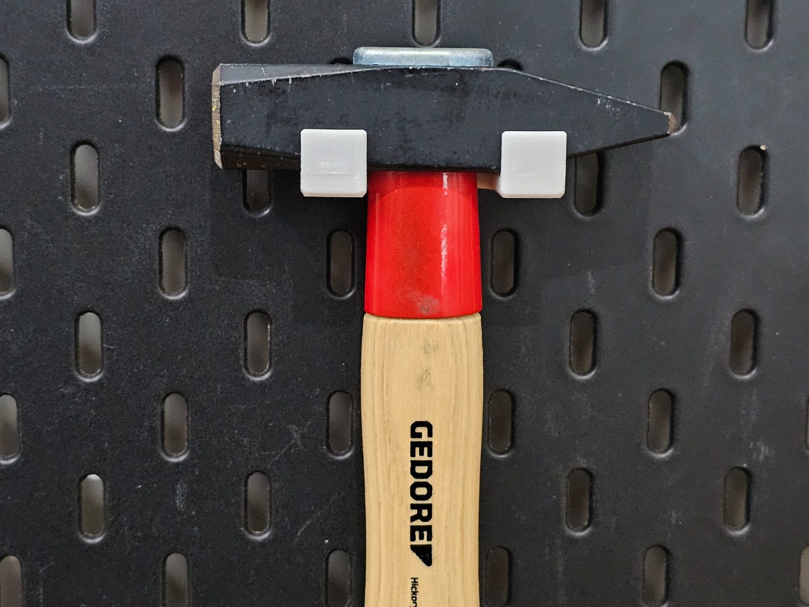 #35 Locksmith's Hammer Holder for IKEA Skadis — vue 3