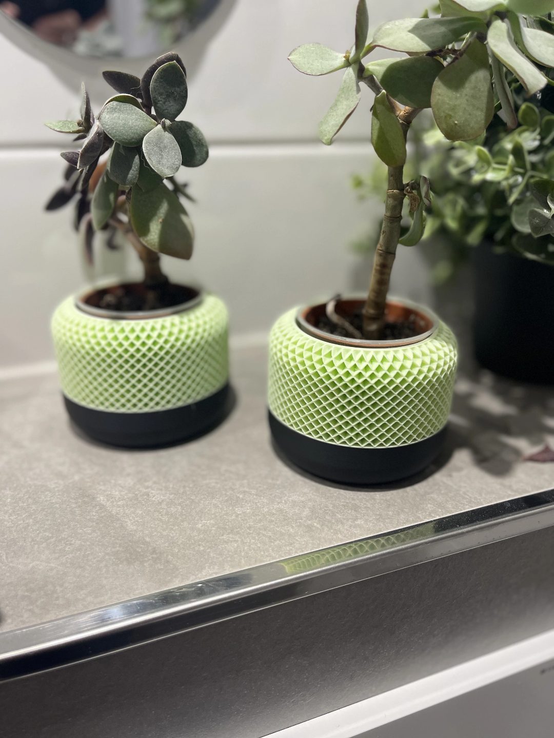 #35 Modern Apple Home Pod Style Plant Pot Vases — vue 20