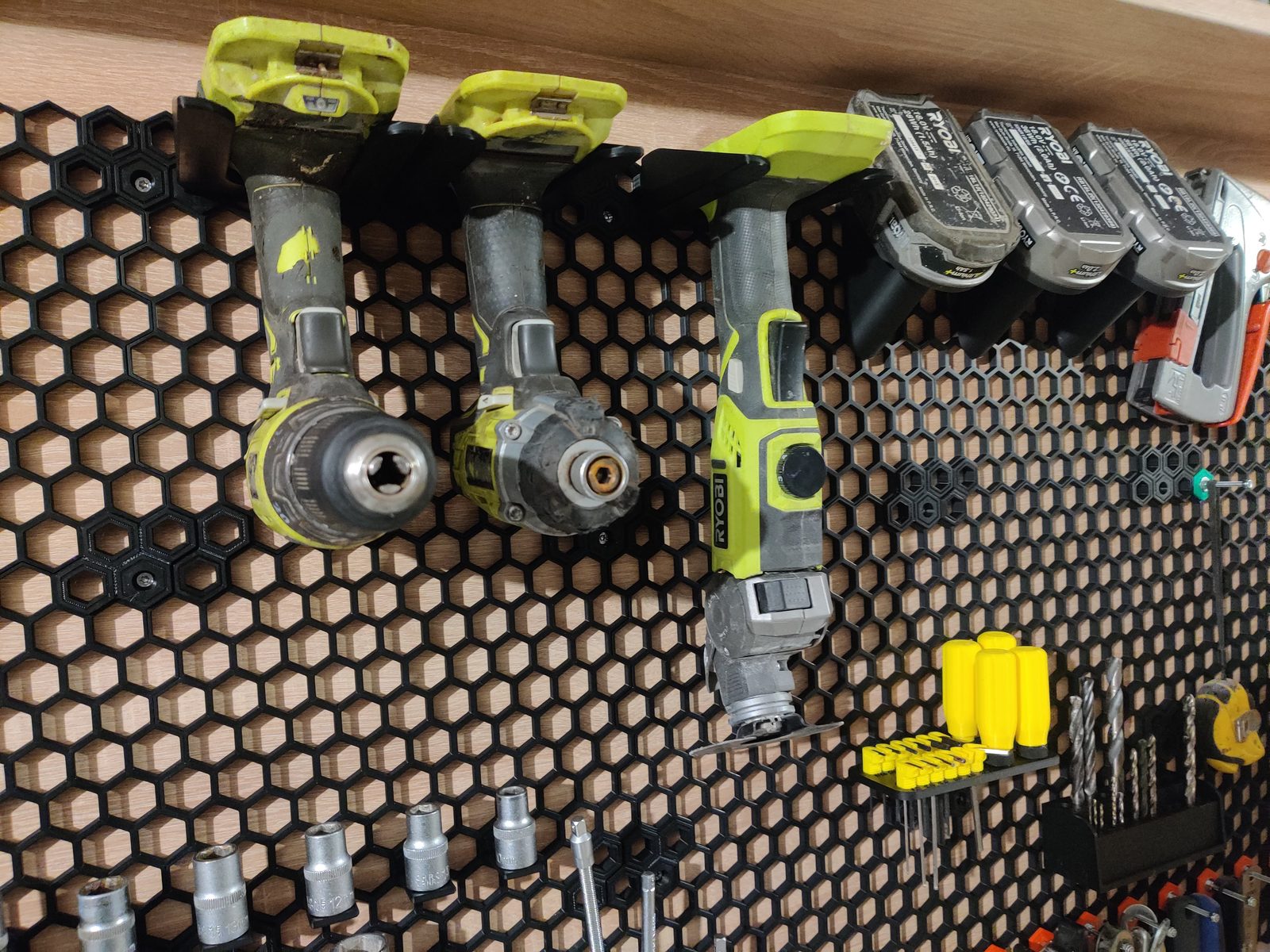 #37 HSW Ryobi tool holder — vue 4