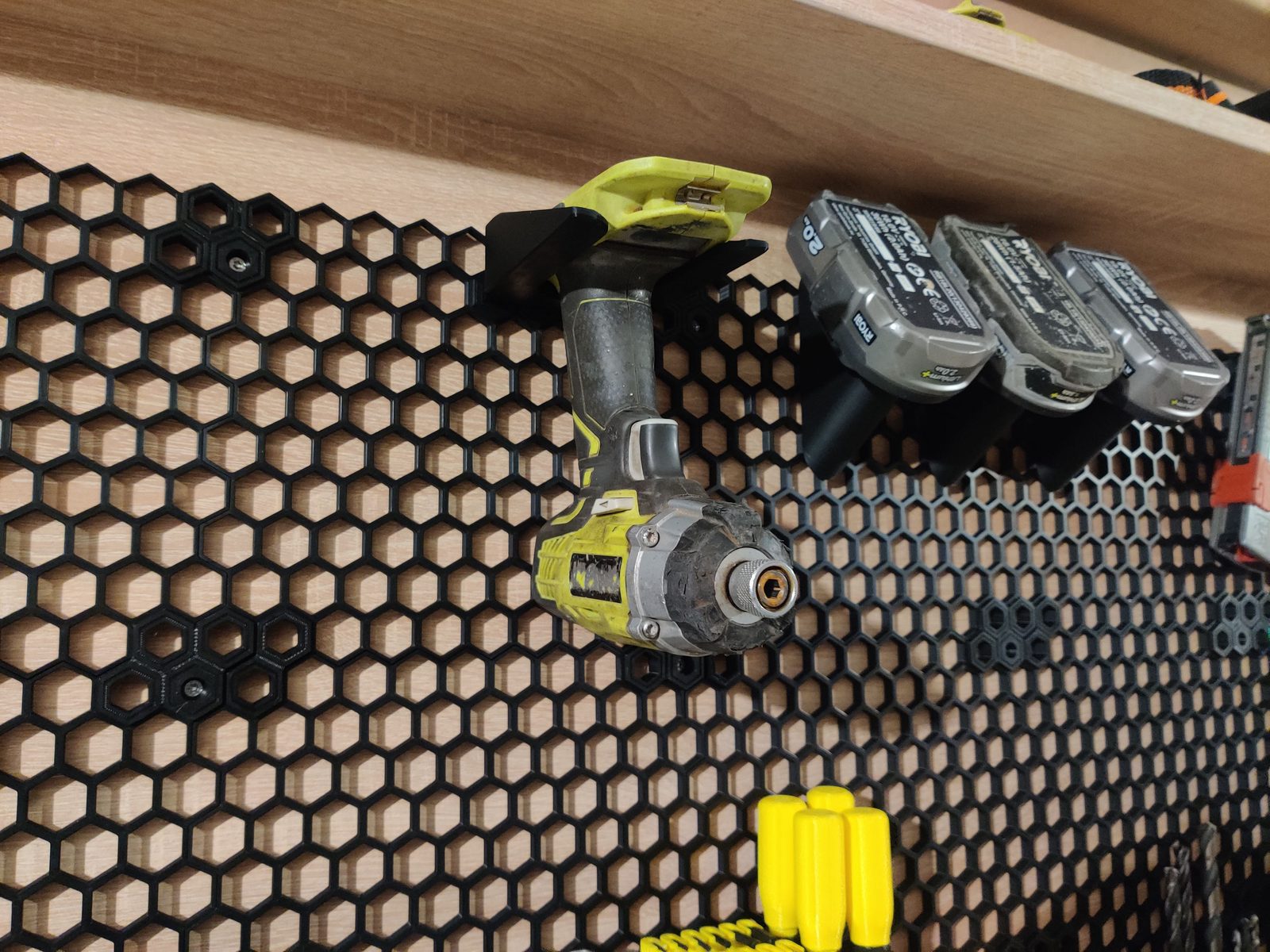 #37 HSW Ryobi tool holder — vue 5
