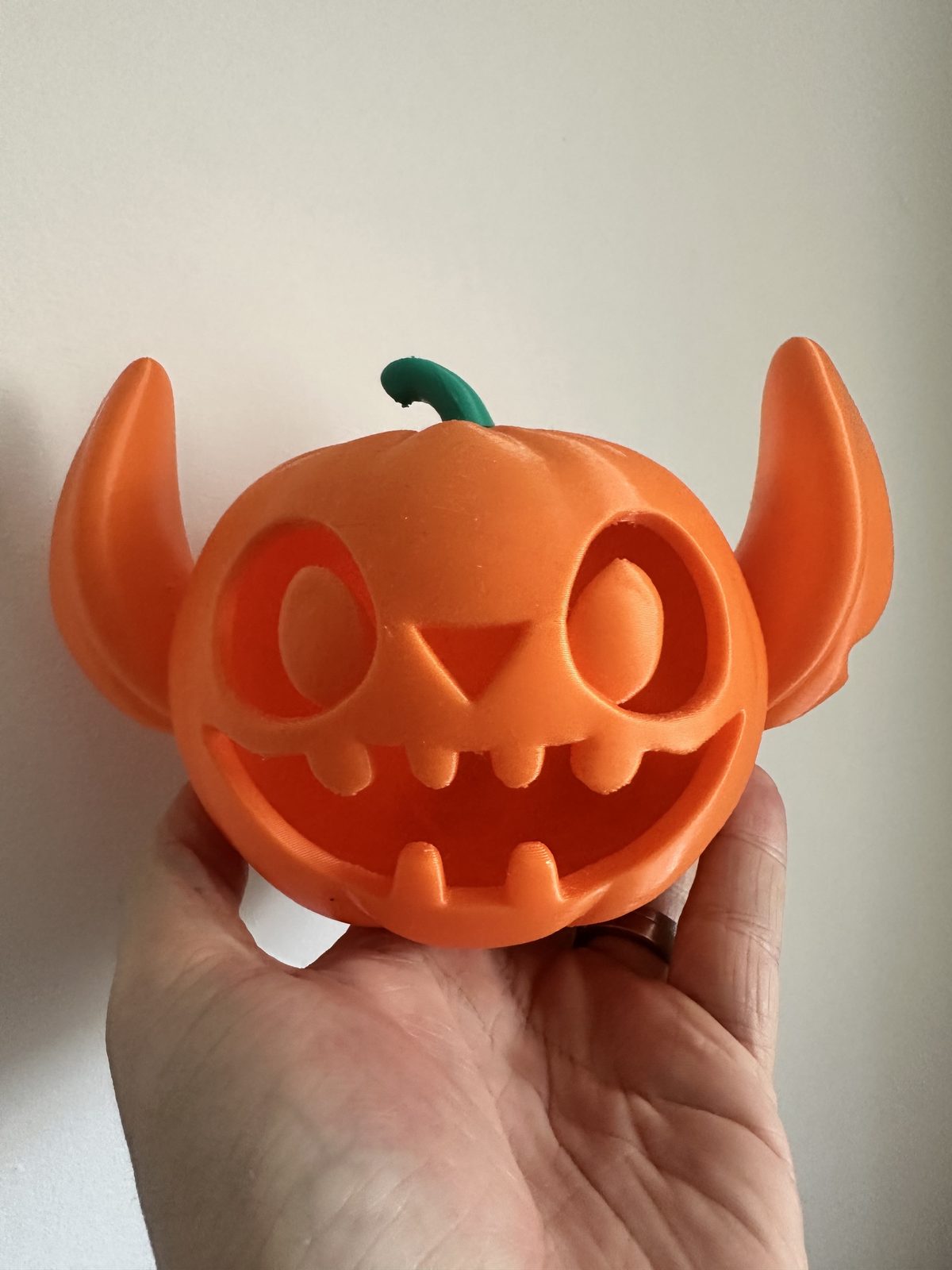 #37 Pumpkin Stitch — vue 3