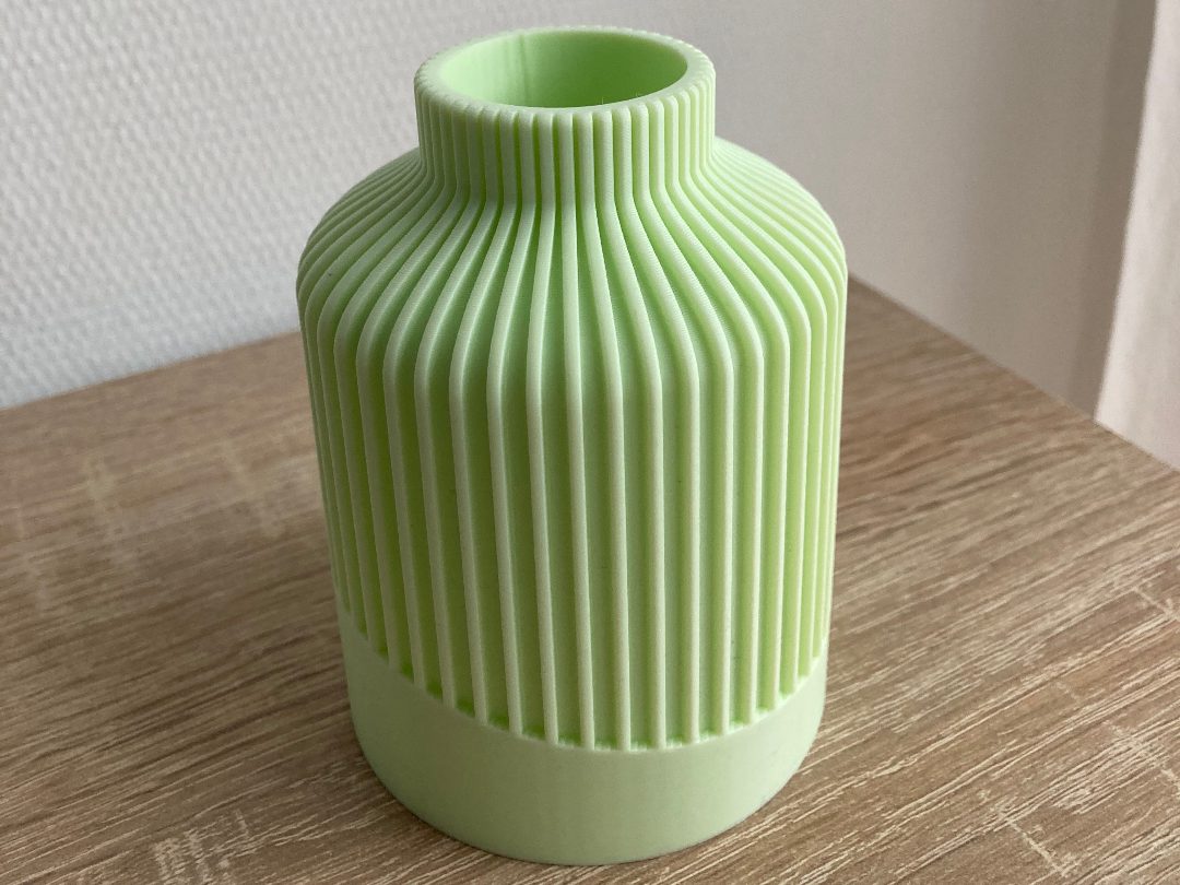 #37 Vase Moderne — vue 1