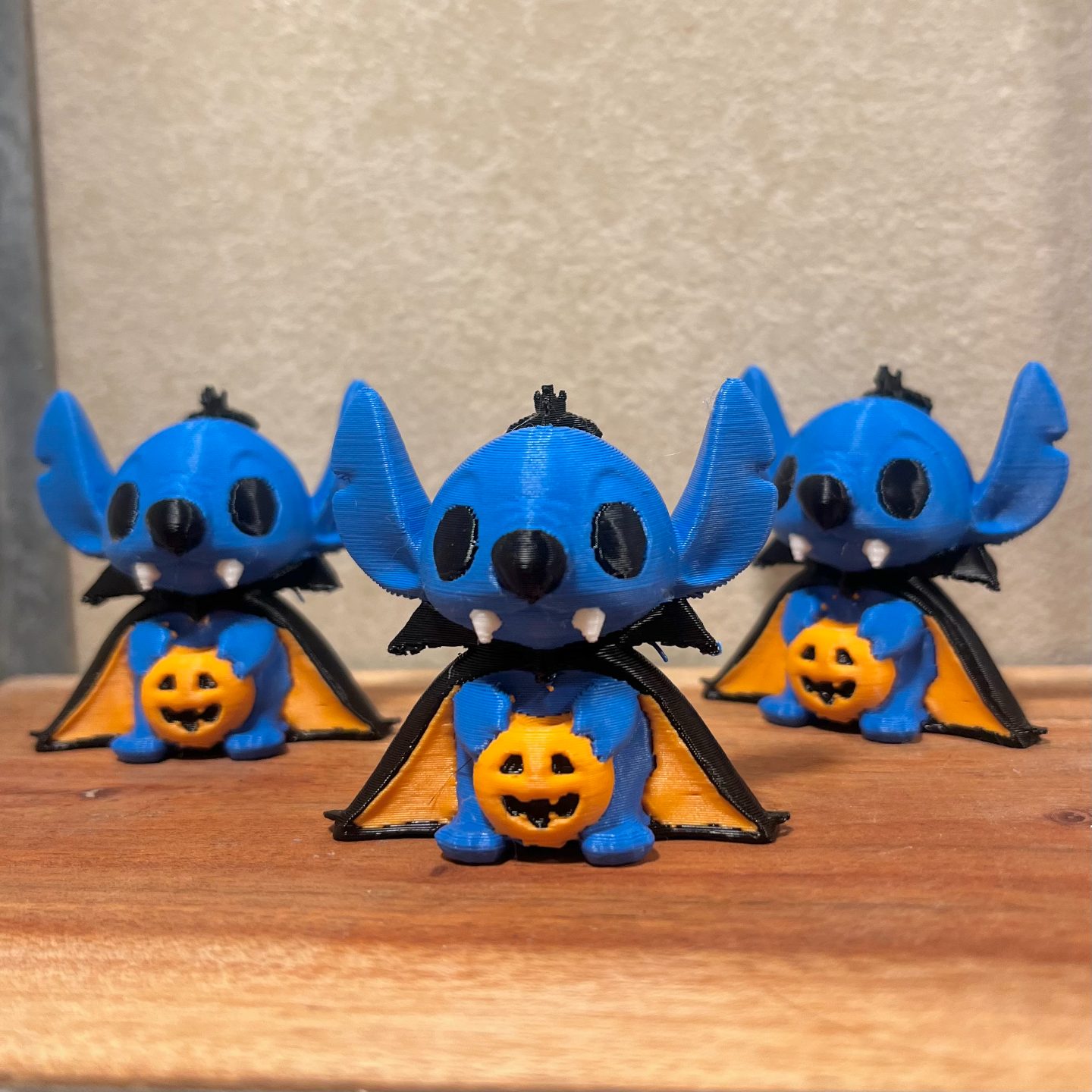 #38 Halloween Stitch — vue 3