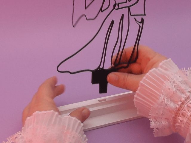 #39 customizable Lineart Wedding name plate — vue 3