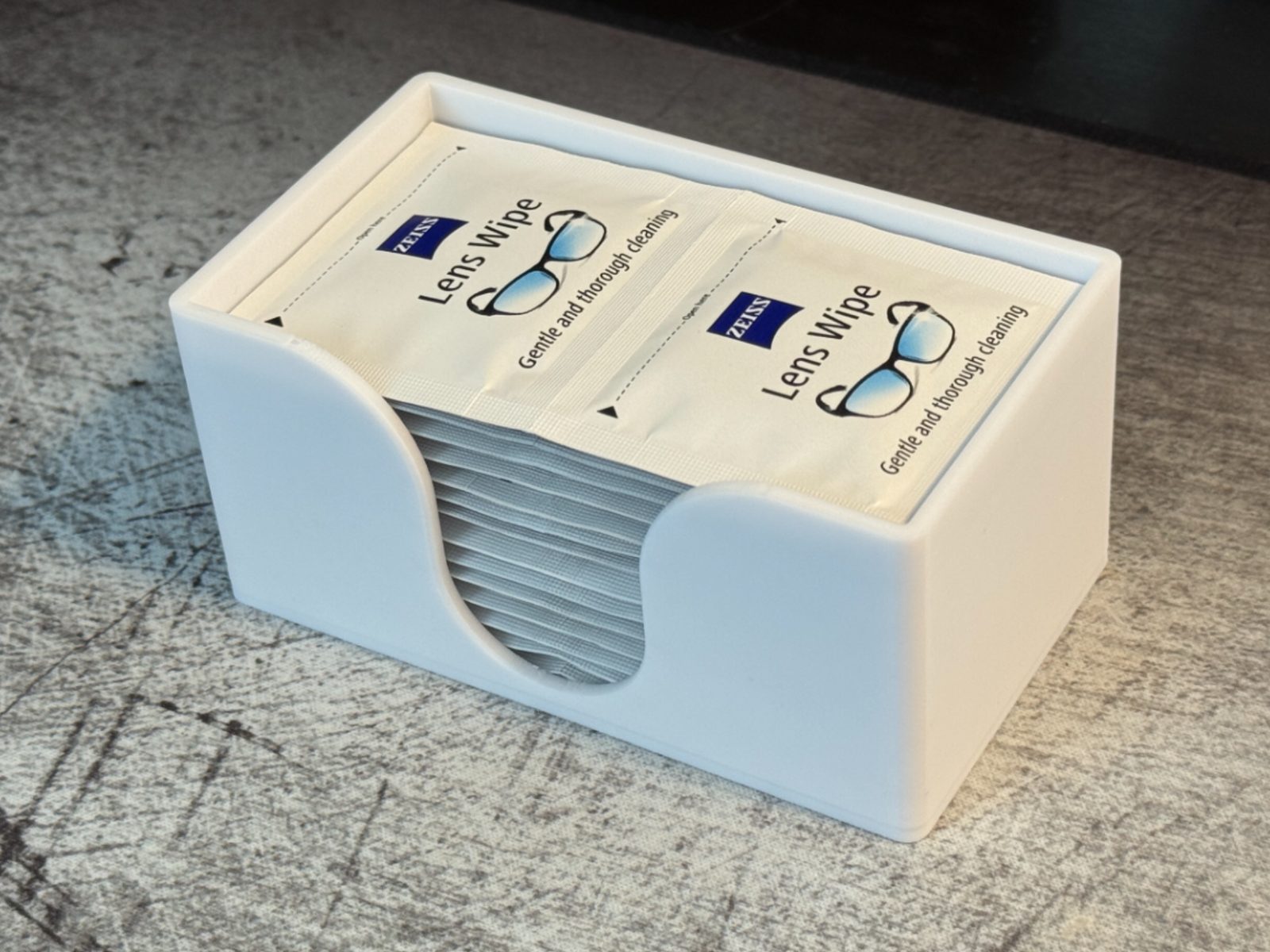 #39 Lens Wipe Dispenser — vue 1