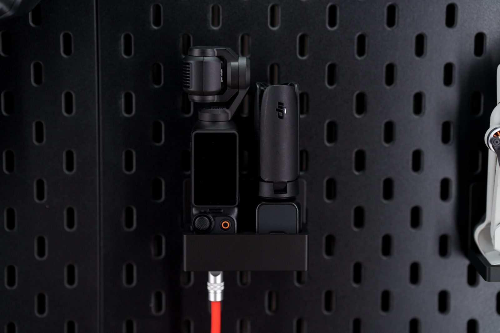 #40 DJI Osmo Pocket 3, & Accessores Skadis Mount — vue 4