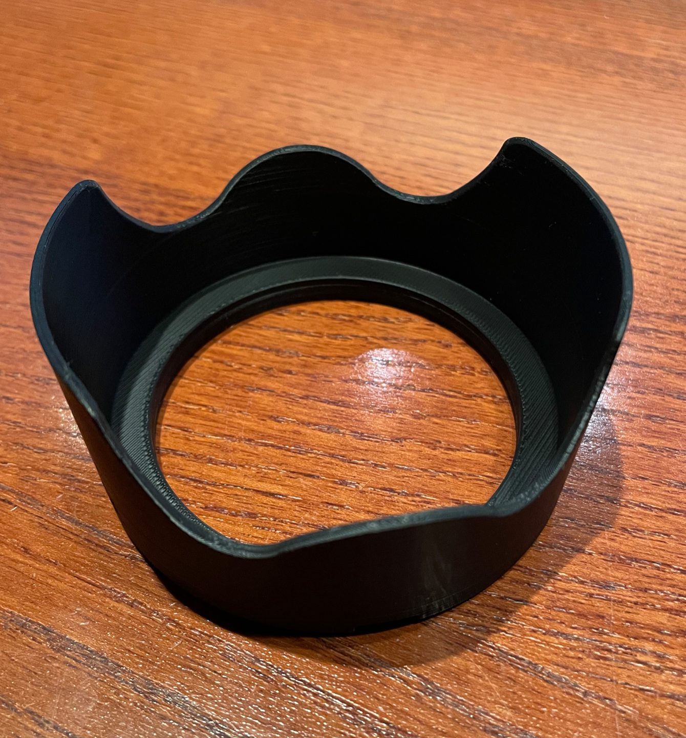 #41 Canon RF 35mm f 1.8 Macro IS STM Lens Hood — vue 6