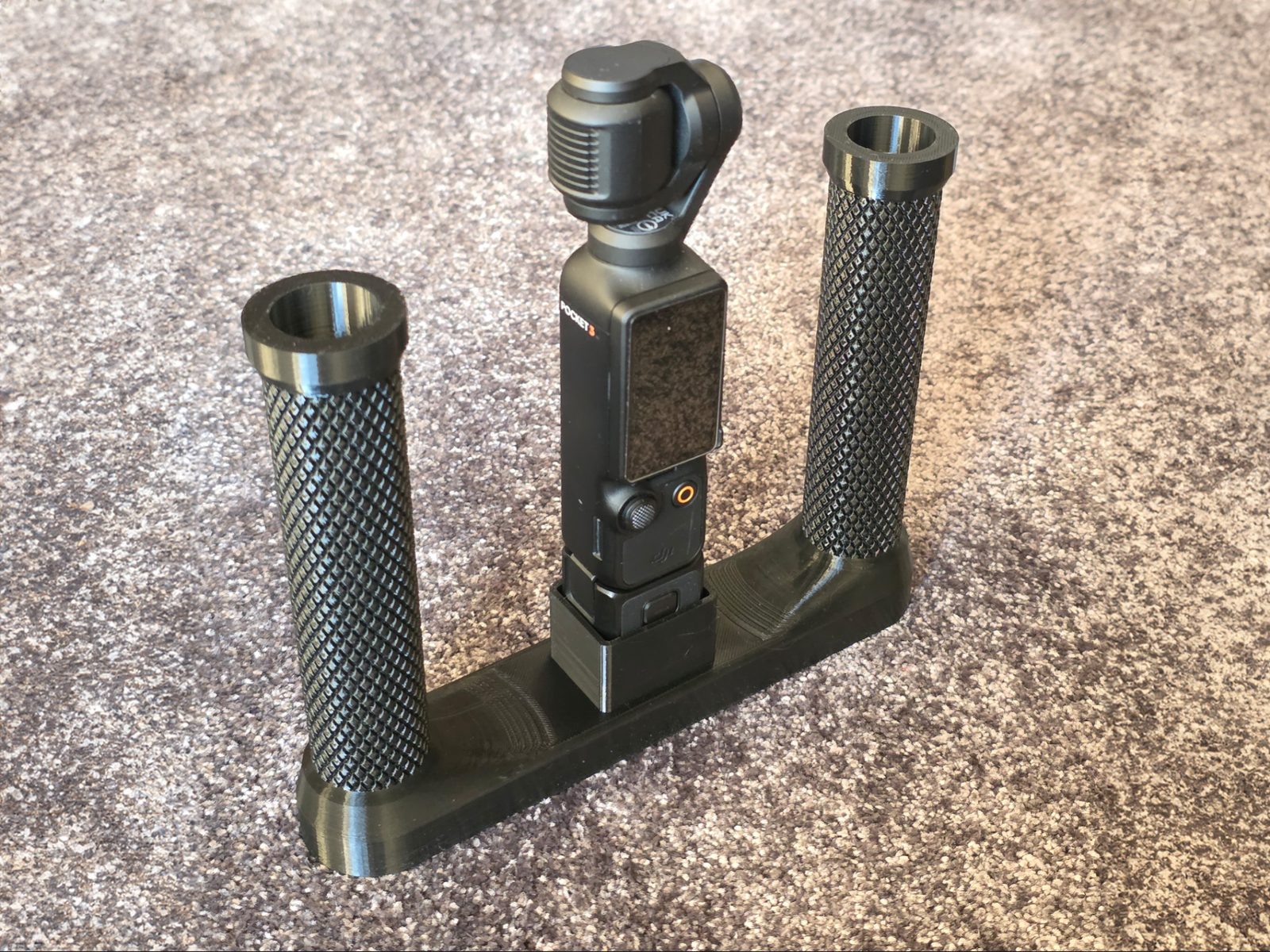 #41 DJI Osmo Pocket 3 double handle grip — vue 1