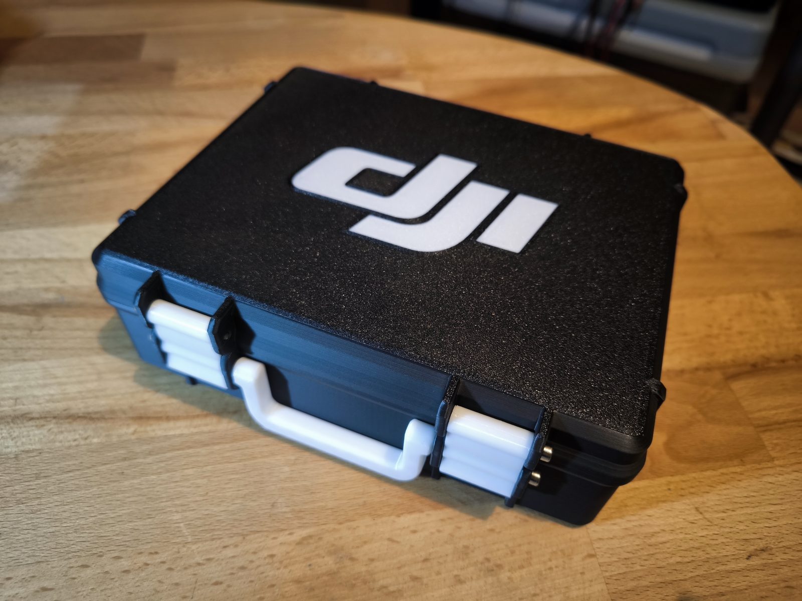 #44 DJI OSMO Pocket 3 Hard Case with AirTag Slot — vue 3