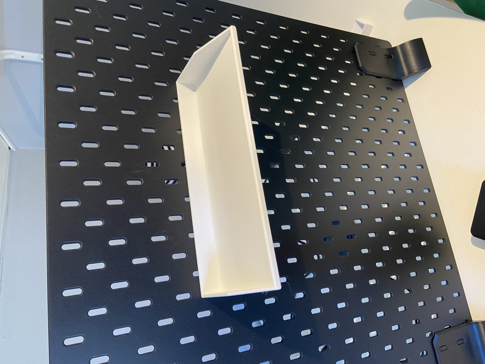 #45 Skadis tray shelf — vue 11