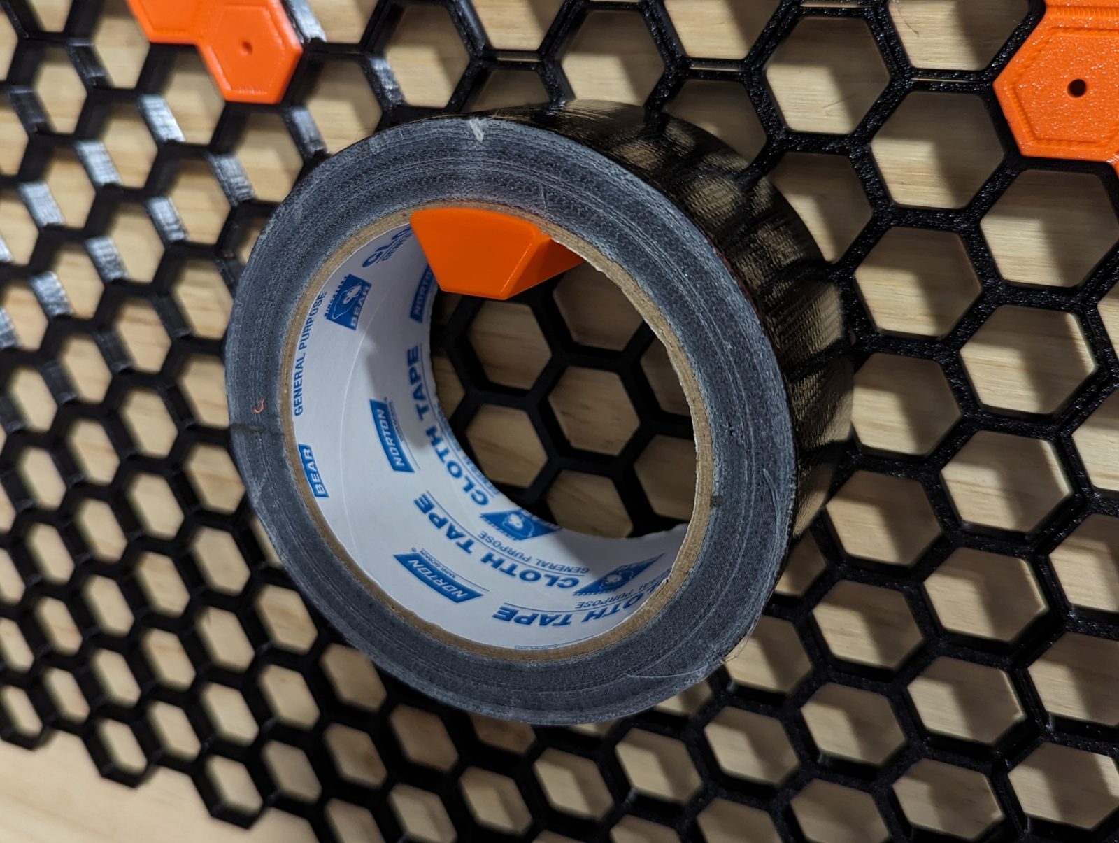 #46 HSW - Tape Roll Holder — vue 2