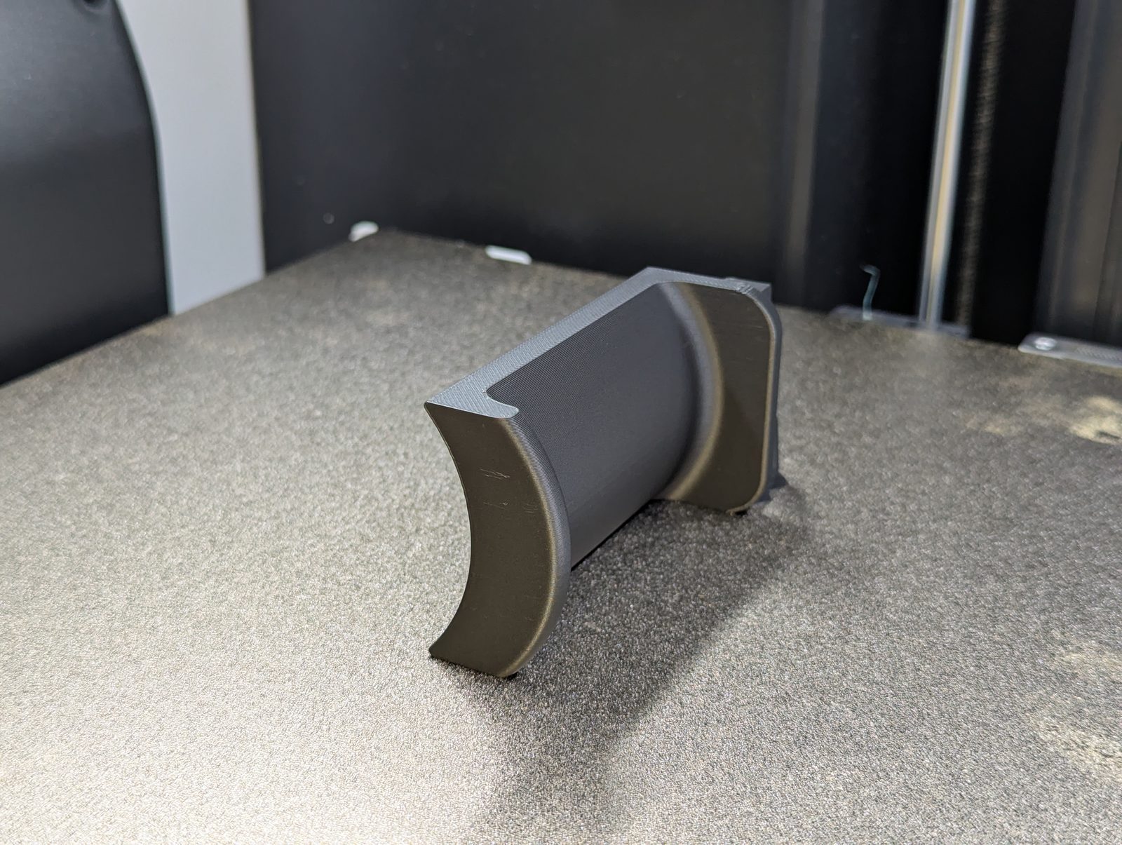 #48 Ikea Skadis Headphone Holder — vue 1