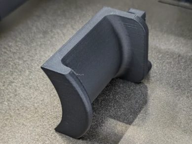 #48 Ikea Skadis Headphone Holder — vue 3