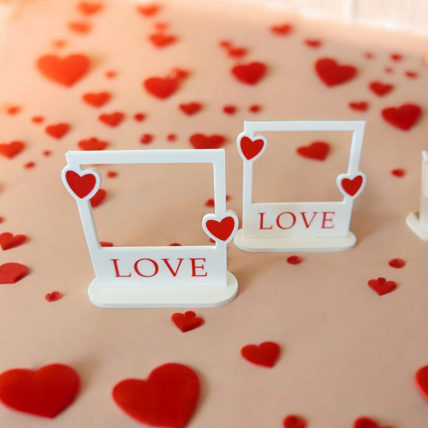 #52 Valentine's Day Love Frame — vue 3