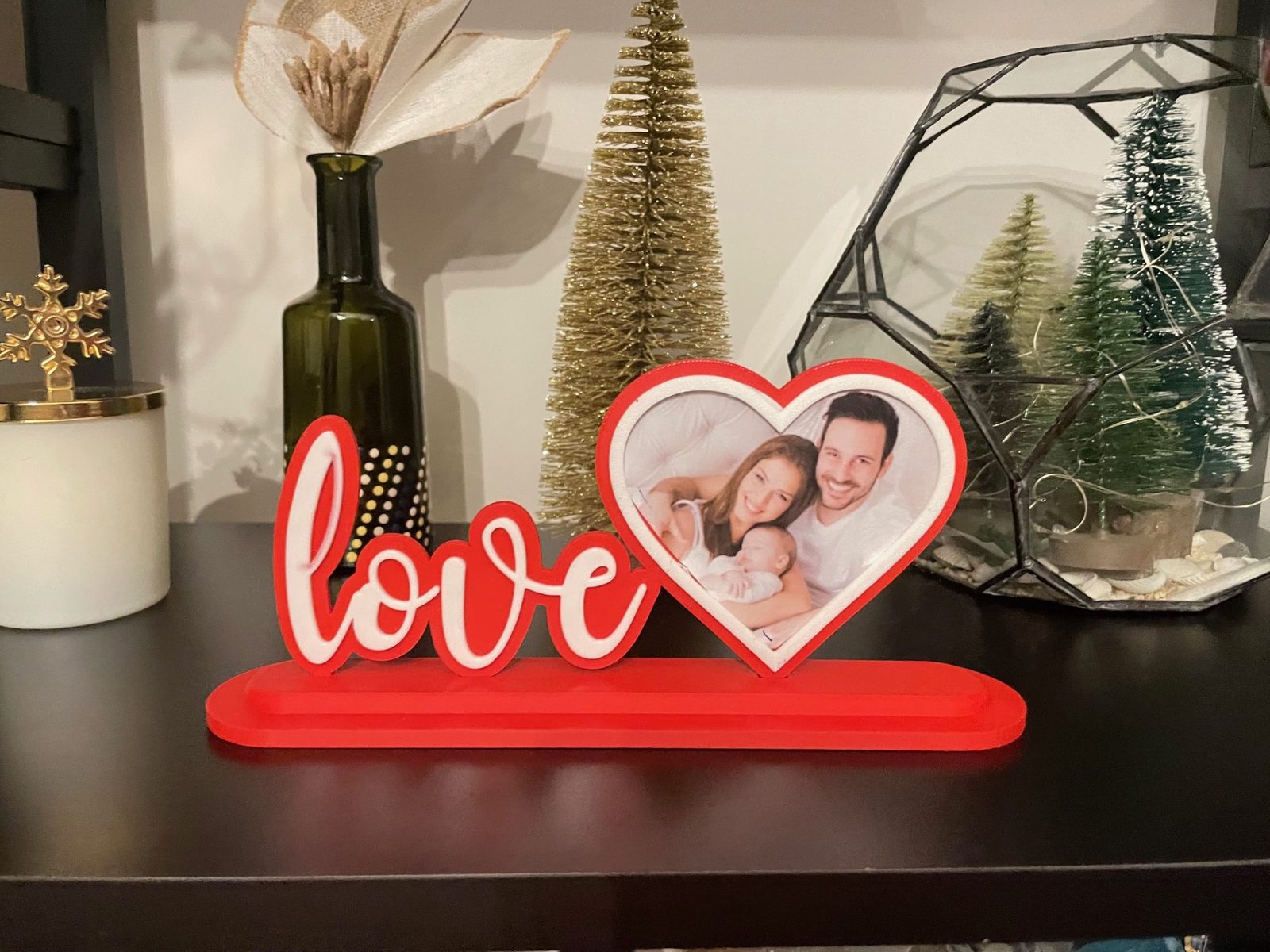 #55 Love Photo Frame — vue 3