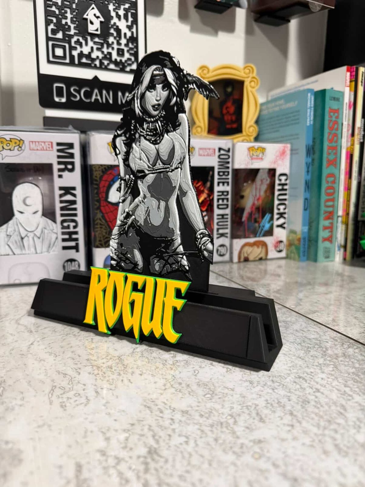 #55 Rogue Comic Book Kickstand — vue 1