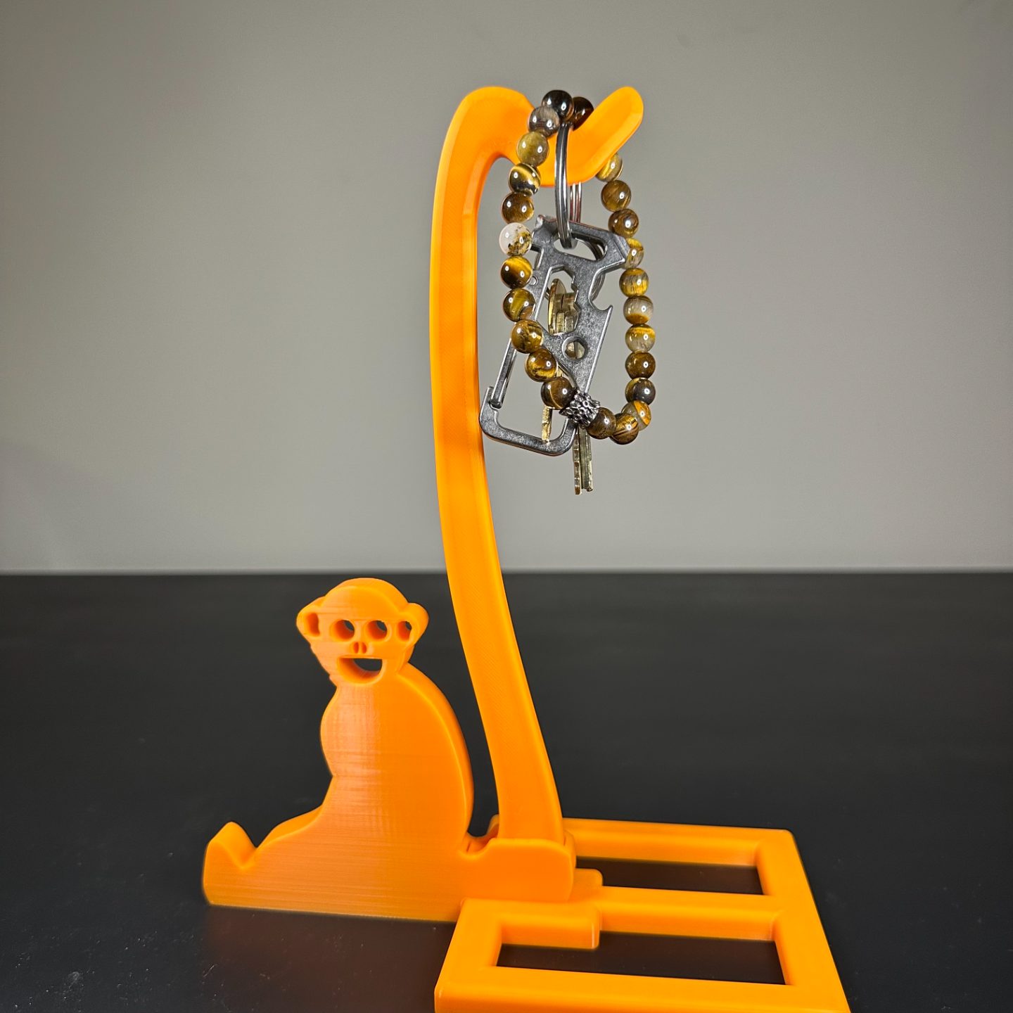 #57 BigTail Monkey Banana Hanger Stand — vue 5