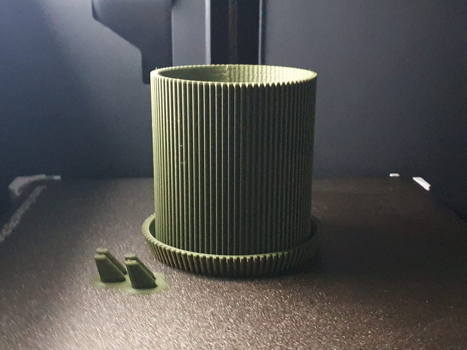 #57 Planter with legs — vue 12