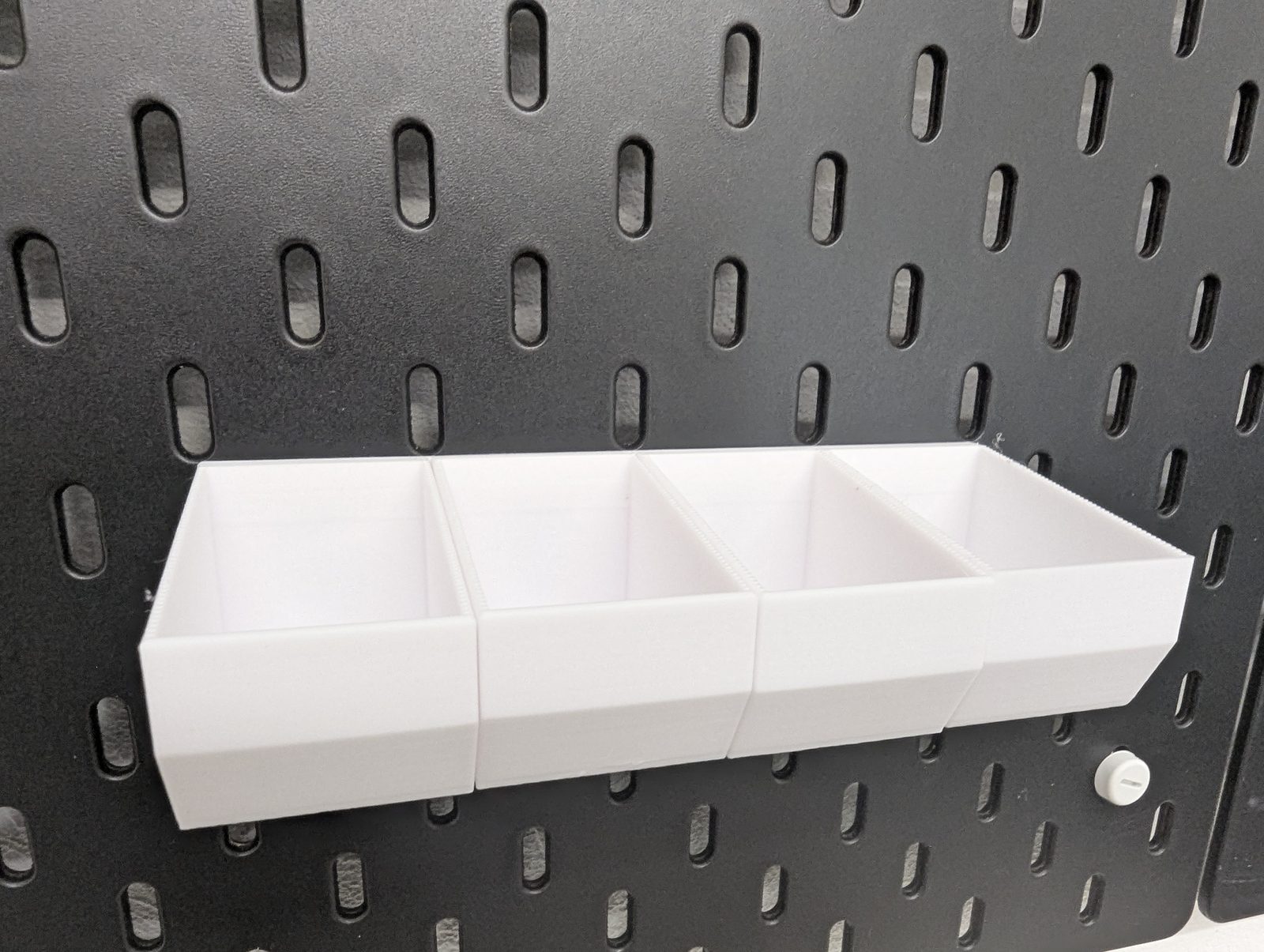 #58 Portable Ikea Skadis Tray — vue 2