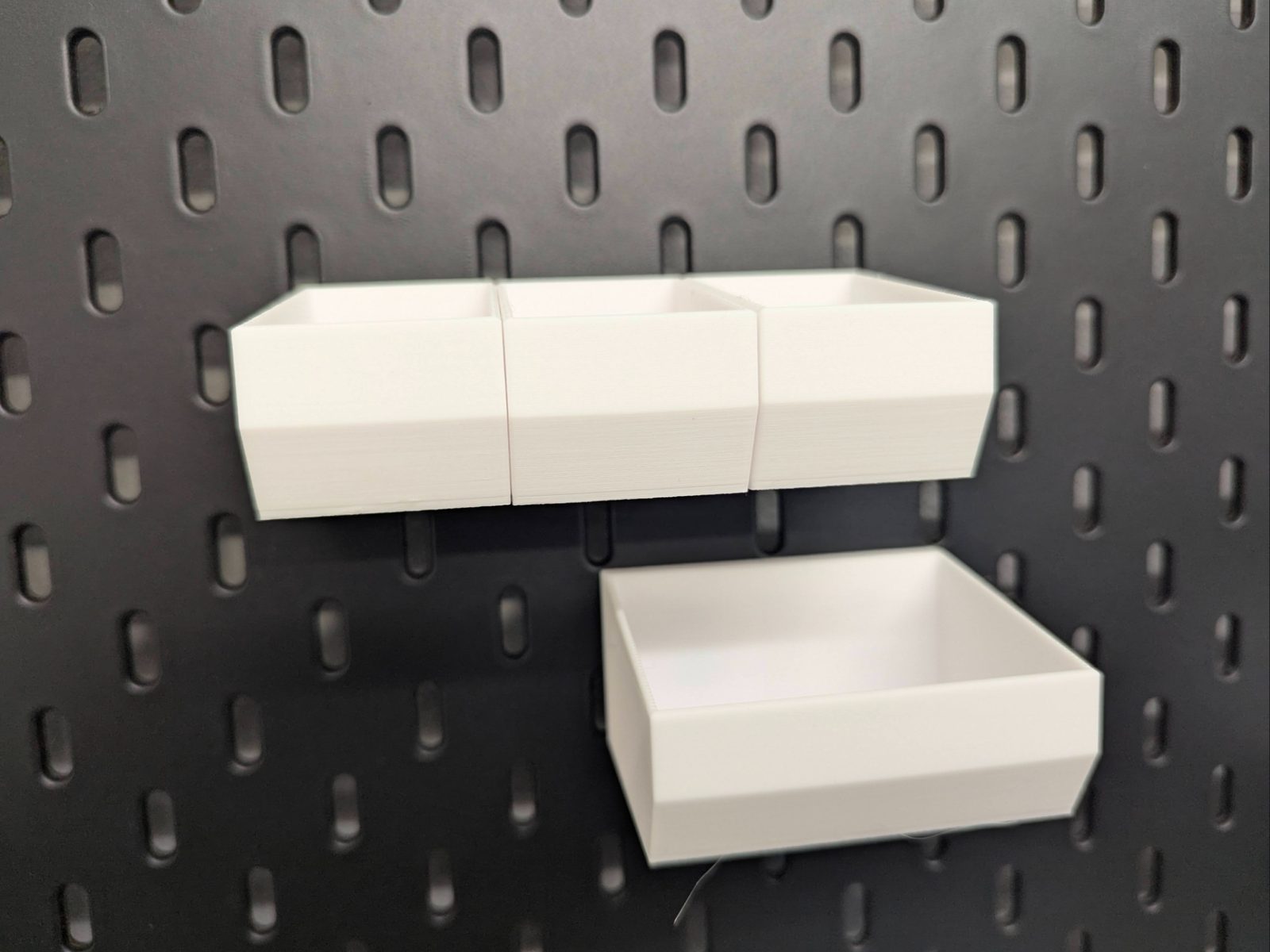 #58 Portable Ikea Skadis Tray — vue 3