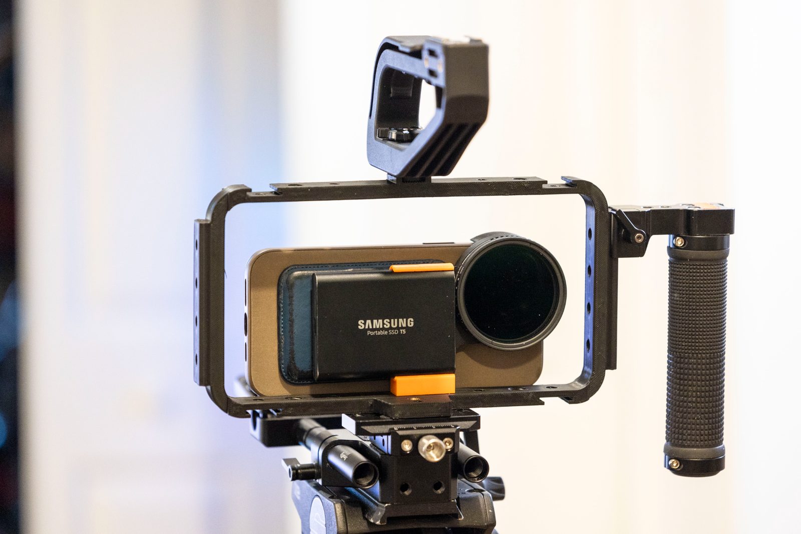 #62 Cage for phone photograhpy - mirrorless cameras — vue 3