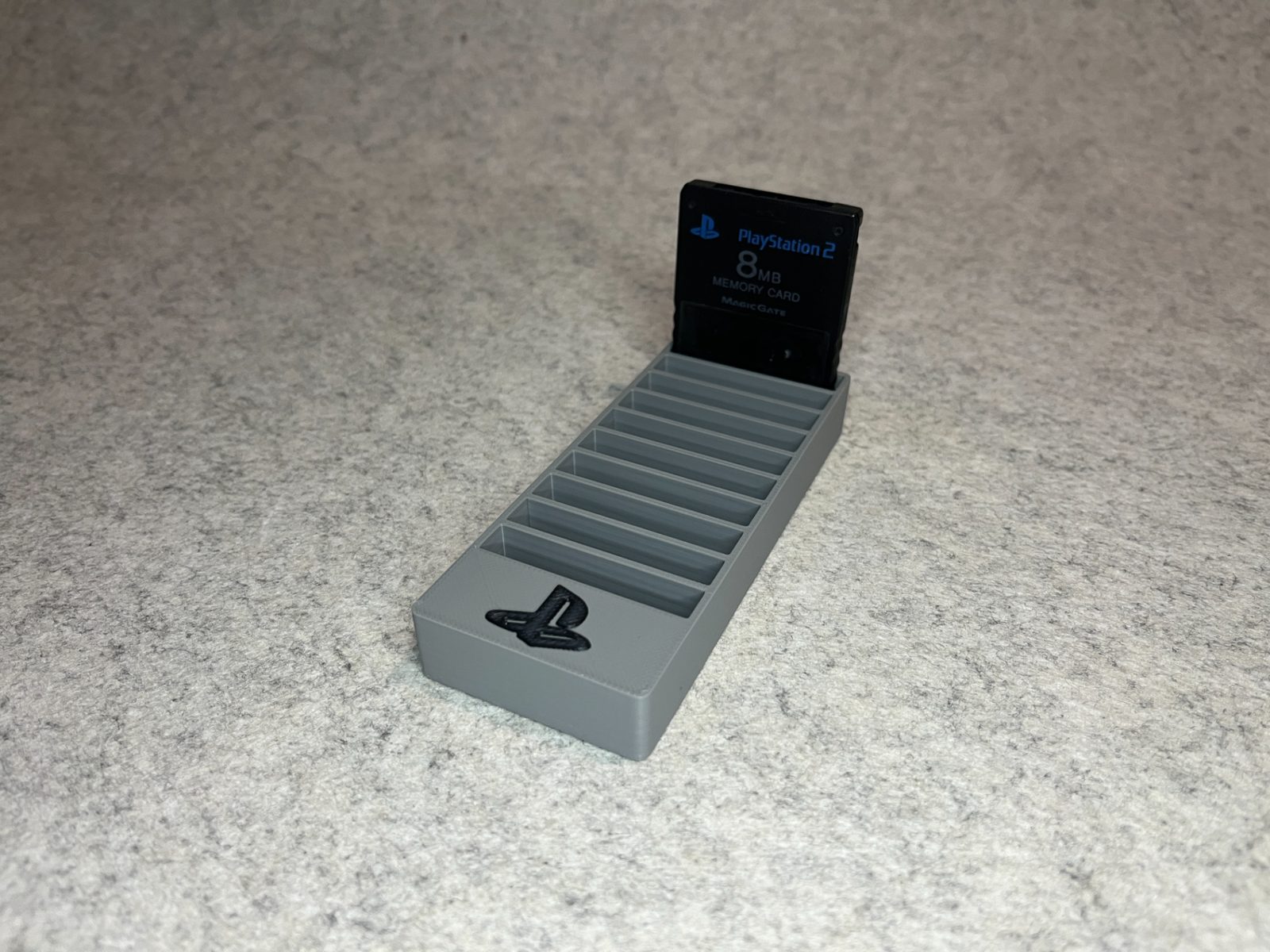 #62 Stand holder for PlayStation PS1 memory card — vue 1